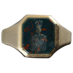 Vintage Impressive 9 Carat Gold and Bloodstone Intaglio Seal Signet Ring