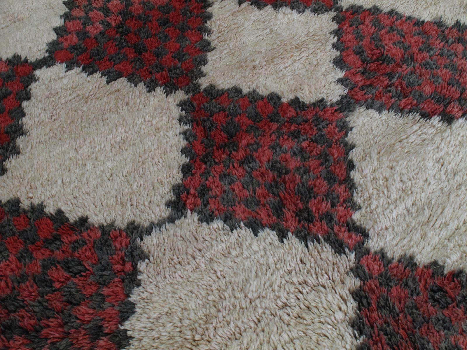 Hand-Knotted Impressive Ait Bou Ichaouen Carpet 'DK-113-43'