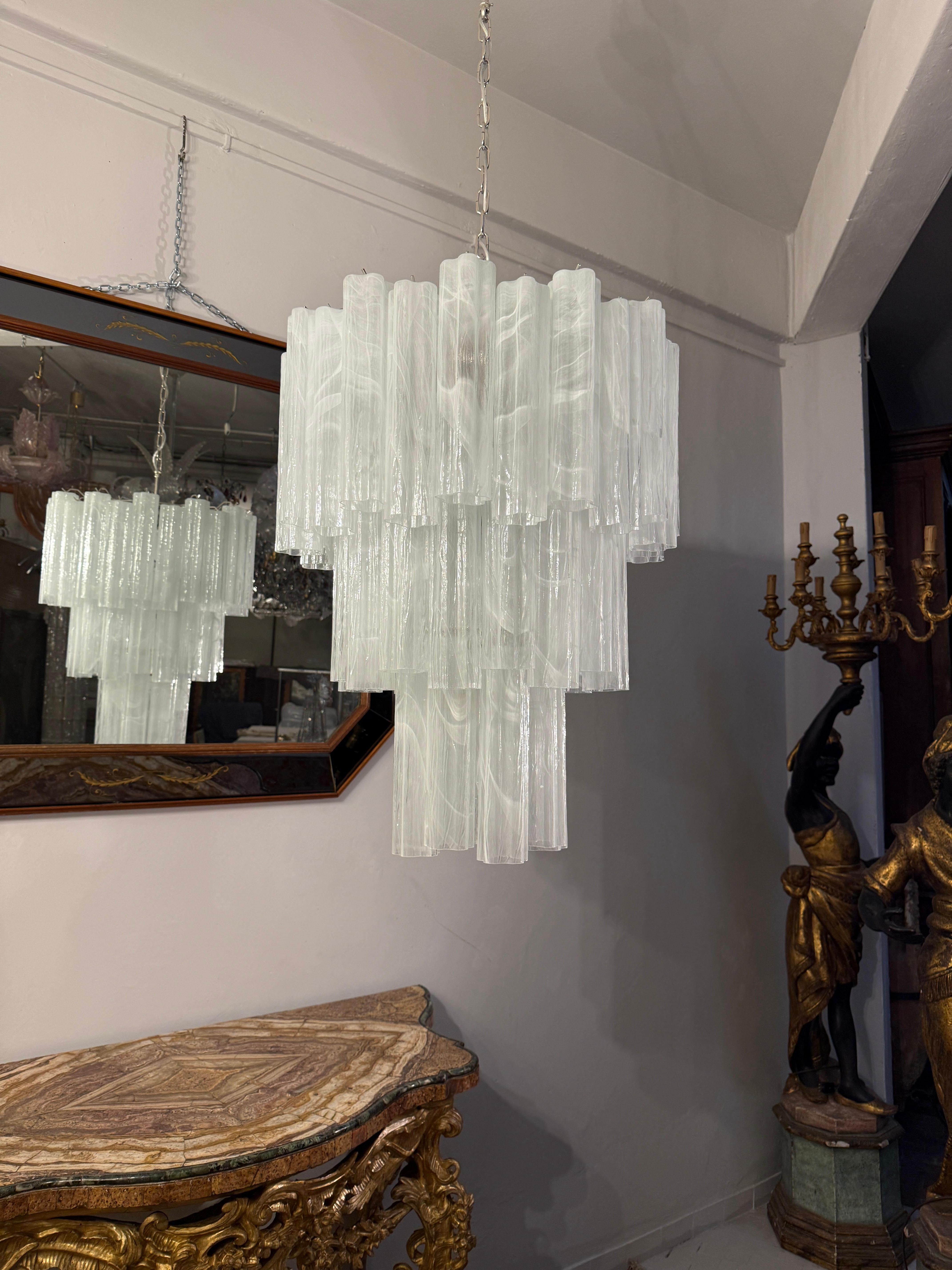 Impressionante lampadario Tronchi in vetro di Murano effetto alabastro in vendita 7