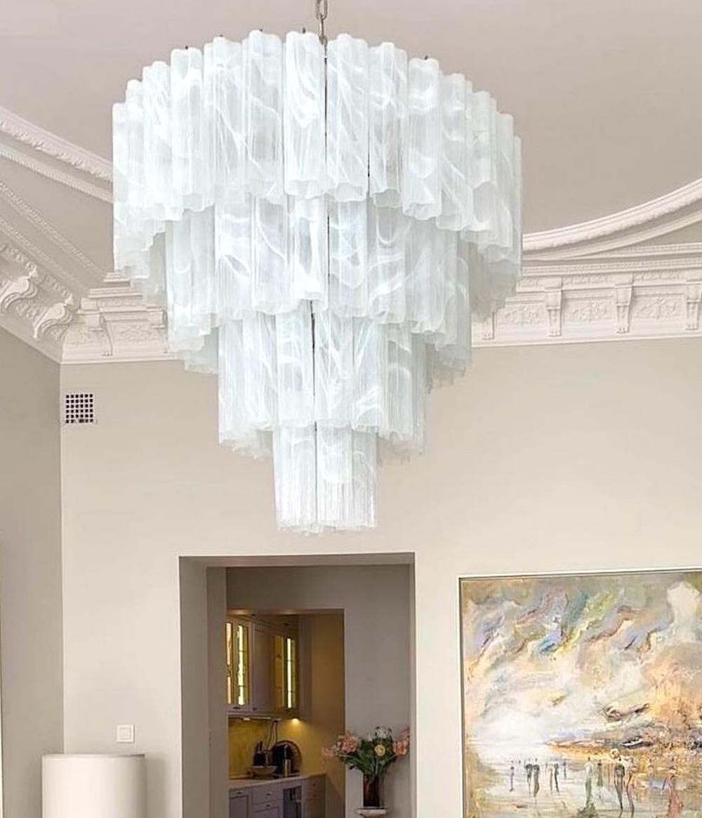 Impressionante lampadario Tronchi in vetro di Murano effetto alabastro in vendita 9