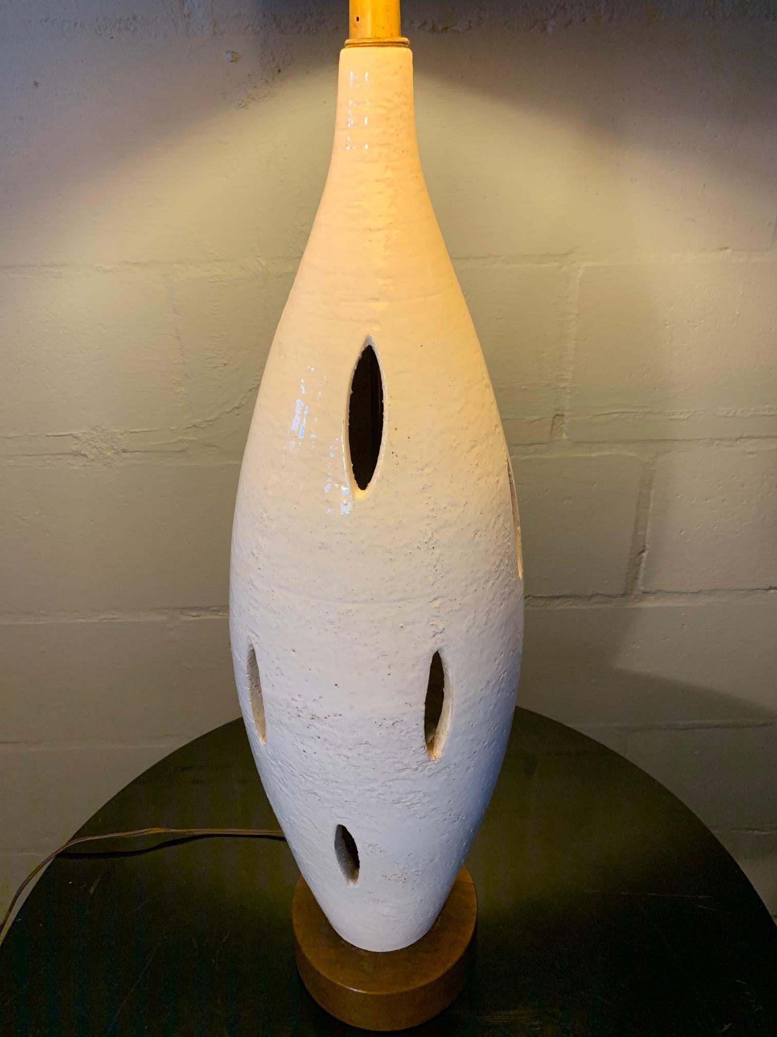Impressive Aldo Londi for Bitossi Ceramic Lamp For Sale 4