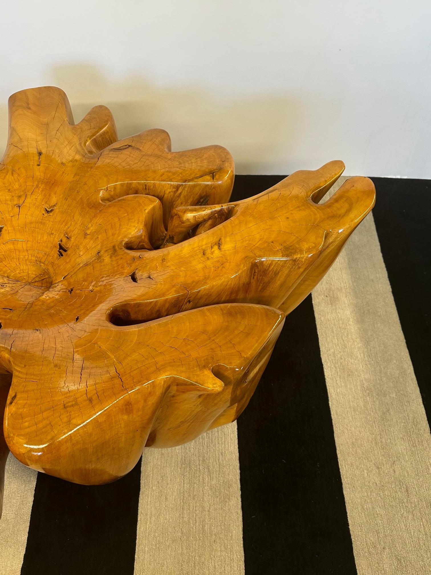 Impressive Amoeba Shaped Organic Modern Tree Stump Coffee Table In Good Condition For Sale In Hopewell, NJ