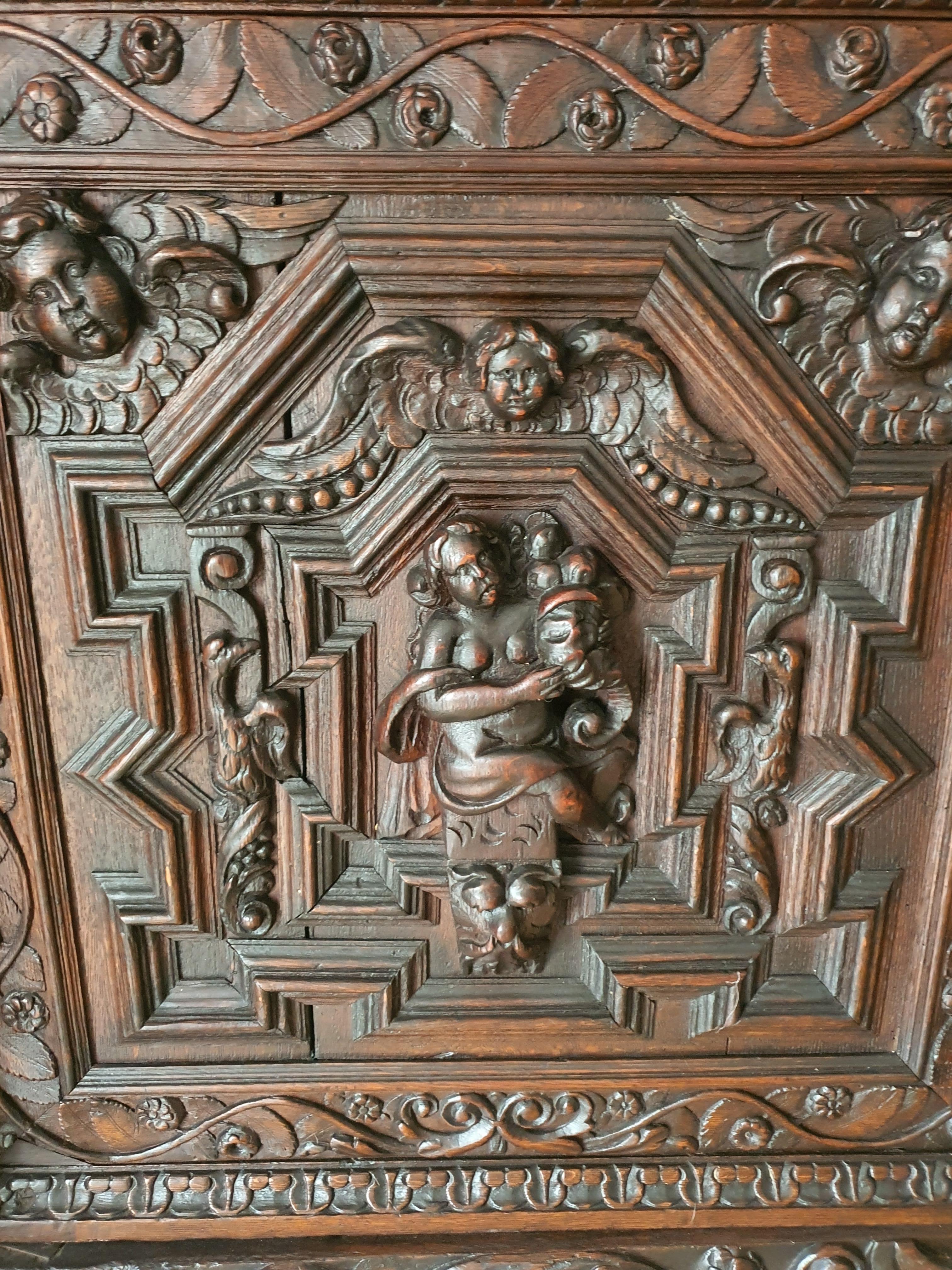 Belgian Impressive and Finely Carved 17th Century Flemish Baroque Oak Buffet  For Sale