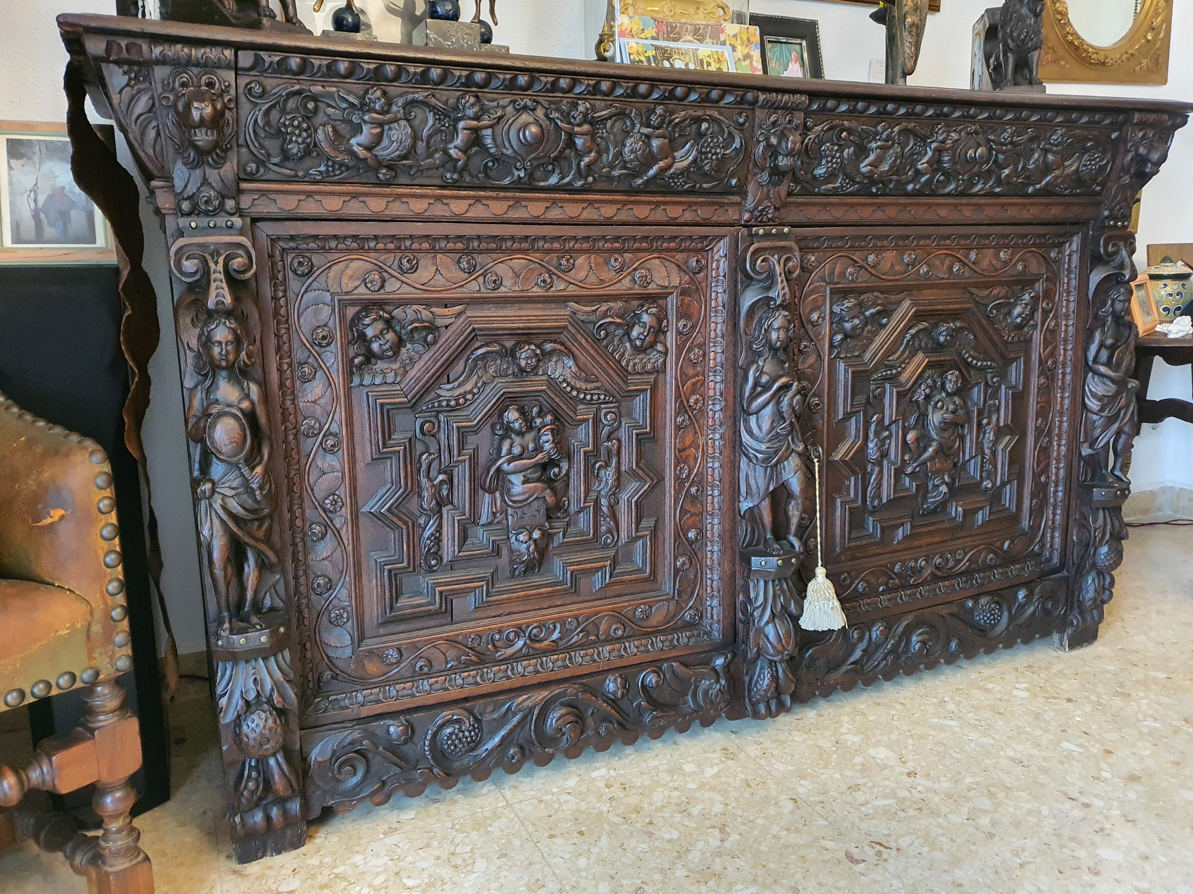 Impressive and Finely Carved 17th Century Flemish Baroque Oak Buffet  For Sale 3