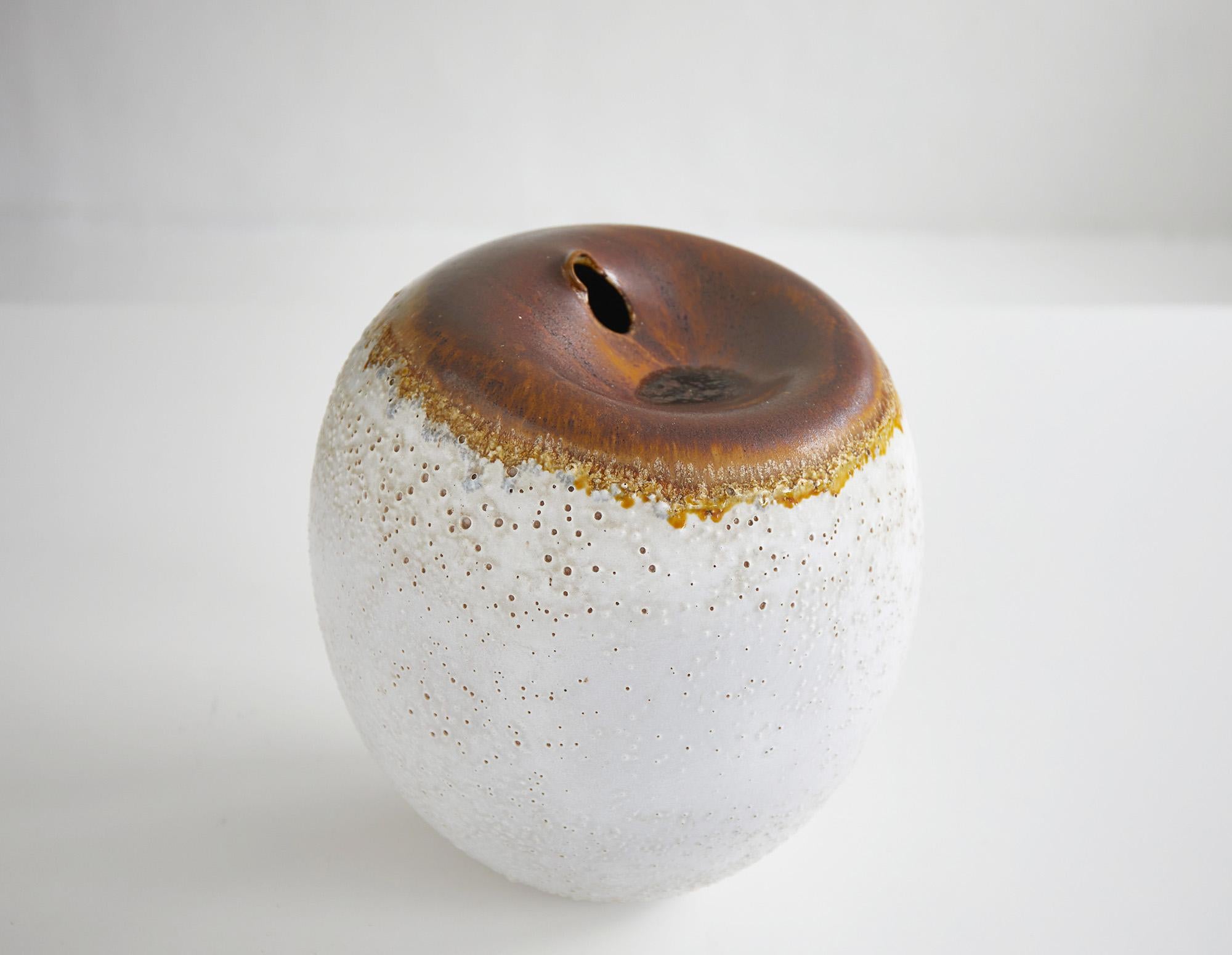 Italian Impressive and large ceramic sphere by Pino Castagna, Italy 1960's For Sale