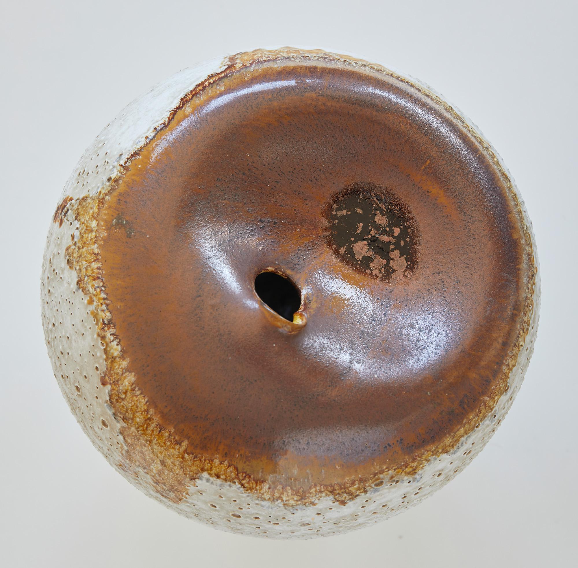 Impressive and large ceramic sphere by Pino Castagna, Italy 1960's For Sale 1