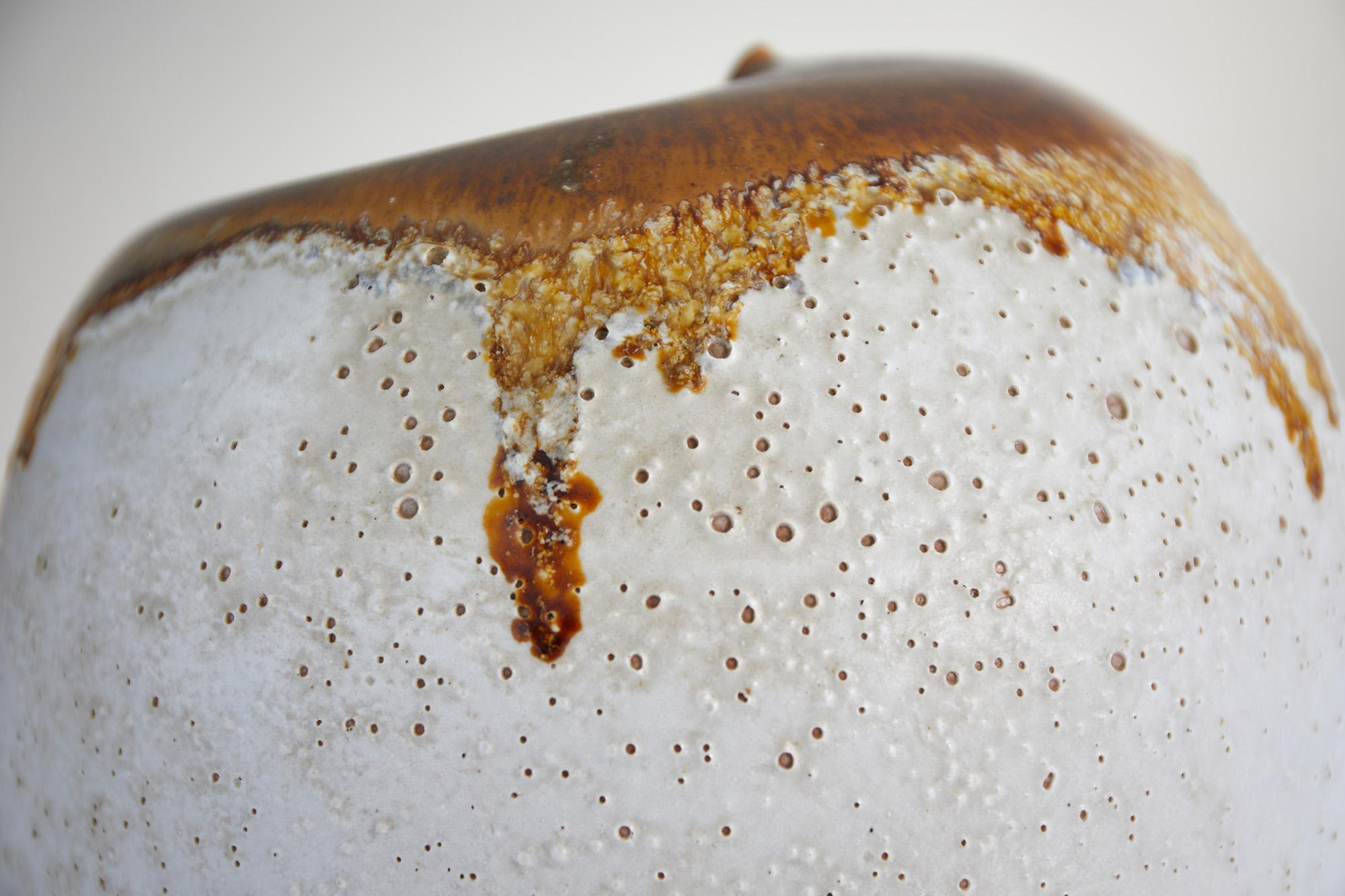 Impressive and large ceramic sphere by Pino Castagna, Italy 1960's For Sale 2