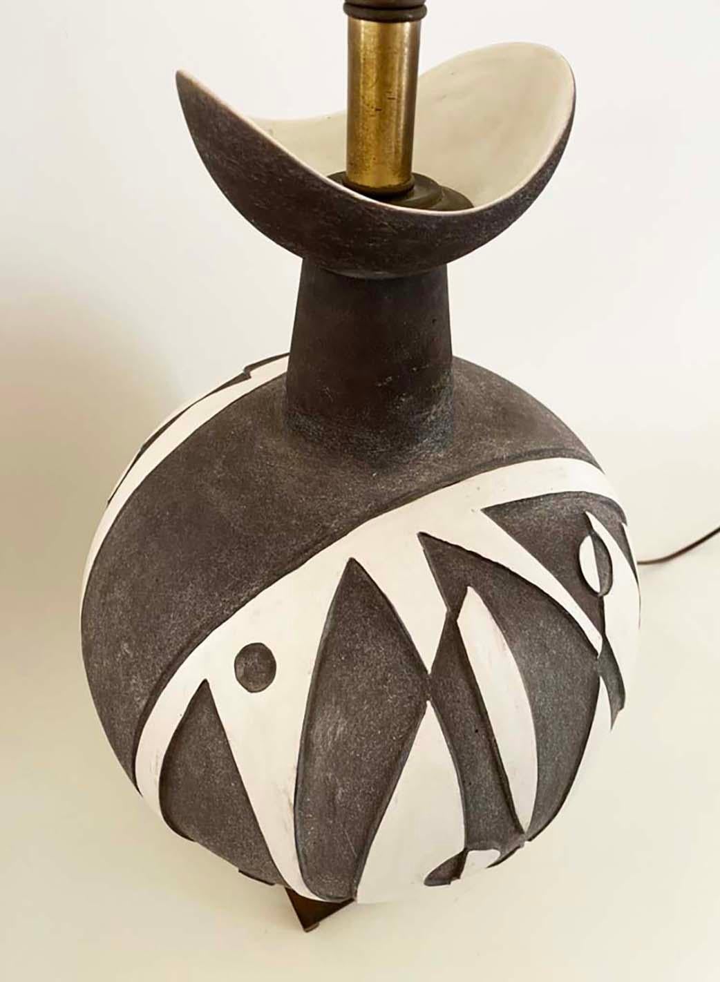 Impressionante e grande lampada da tavolo in ceramica Thomas Toft per Tye of California in vendita 6