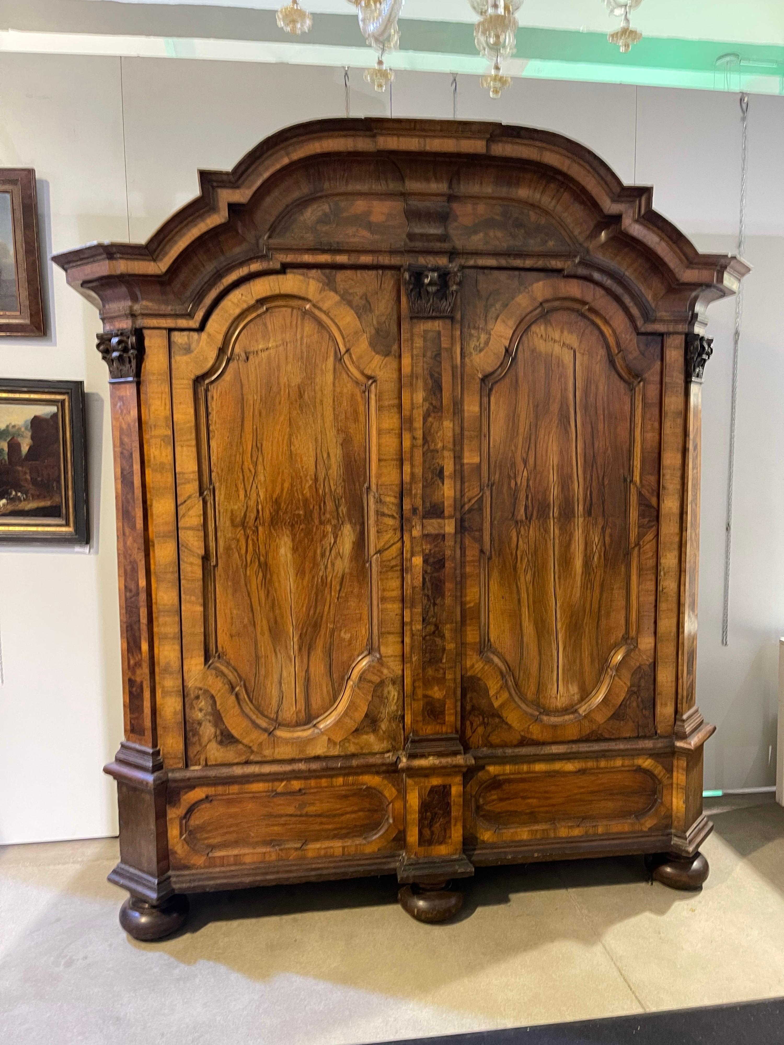 Impressive and Monumental Baroque Cabinet from Around 1750, Walnut In Good Condition For Sale In Berlin, DE