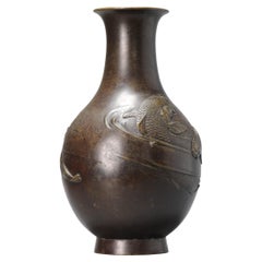 Impressionnant vase japonais ancien en bronze du 19ème siècle, période Meiji