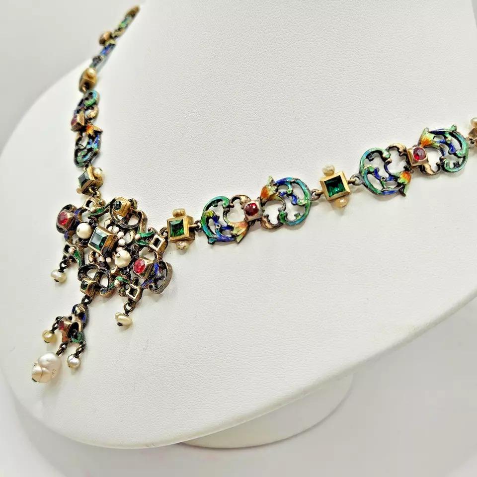 Impressionante collana antica austro-ungarica di perle smaltate con più gemme in vendita 1