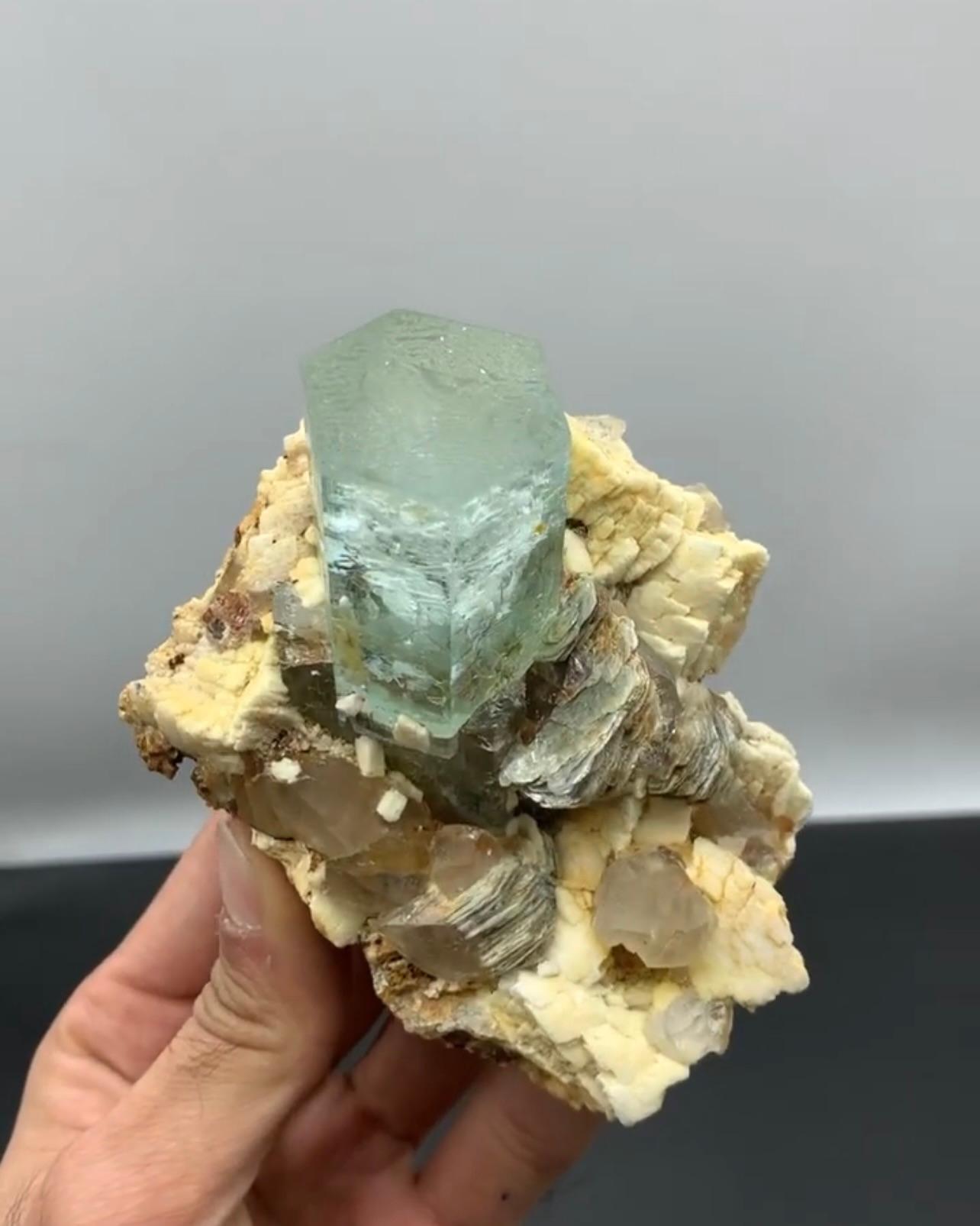 Contemporary Impressive Aquamarine Crystal Positioned On Albite Matrix From Pakistan For Sale