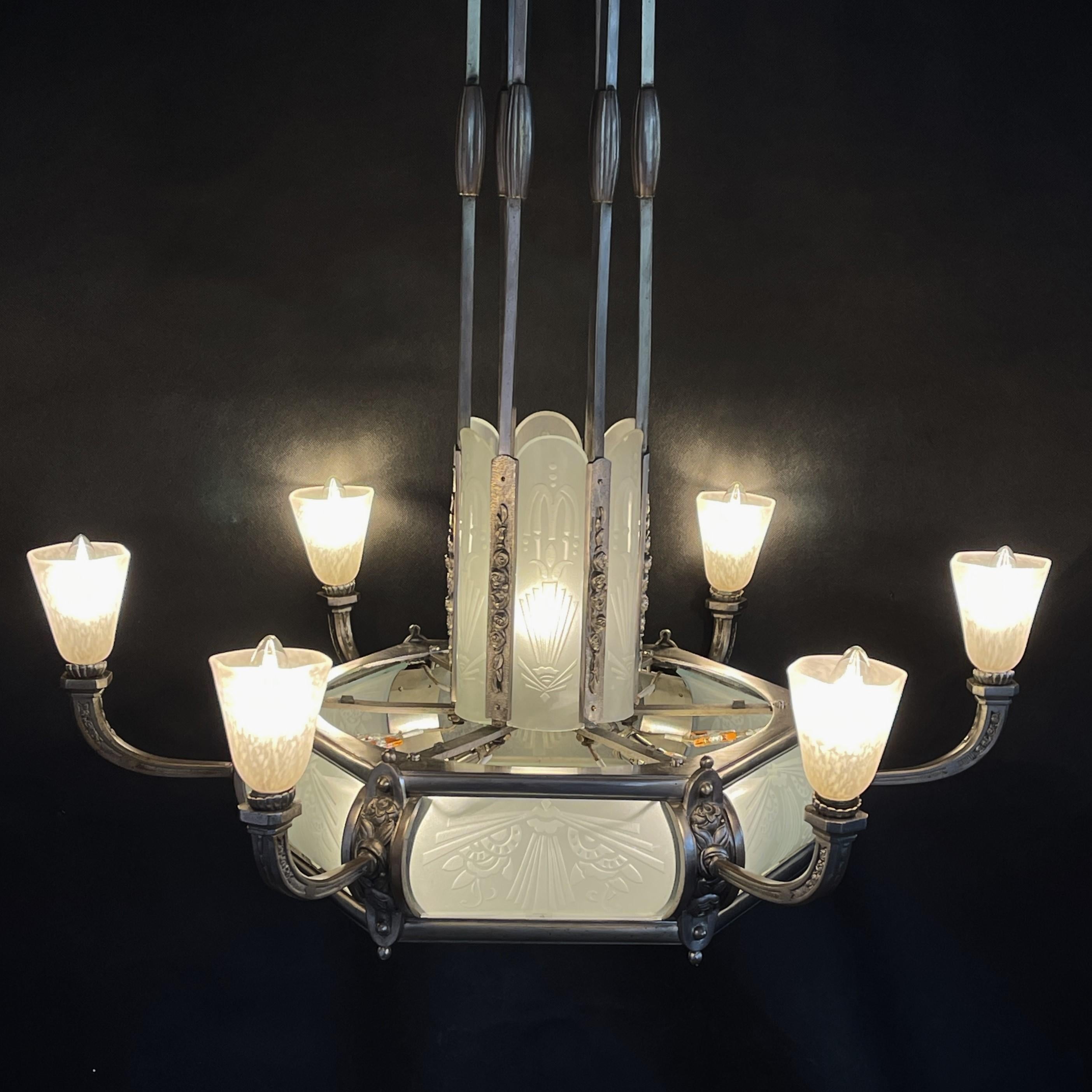 Impressive Art Deco Chandelier, 1920s For Sale 2