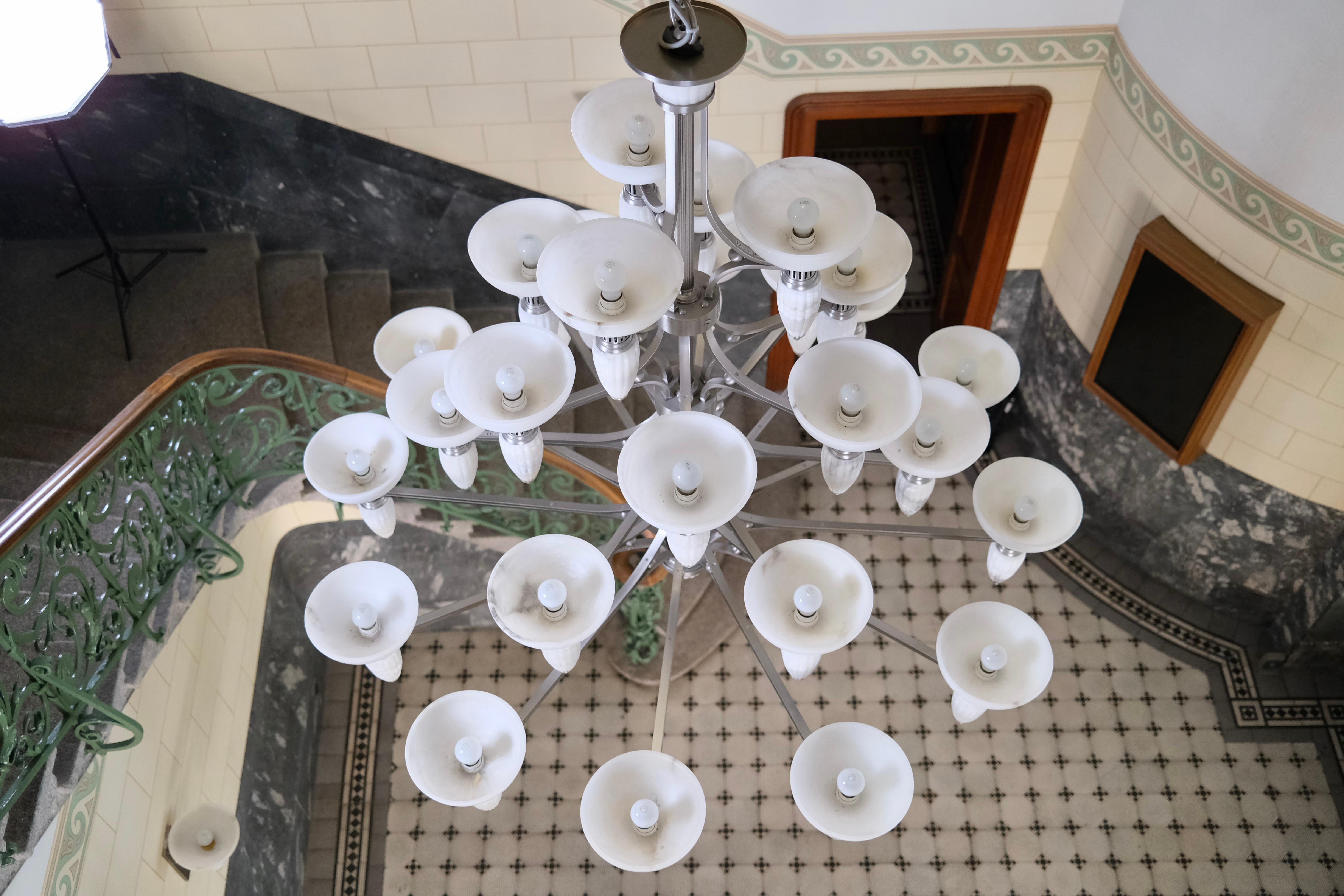 Impressive Art Deco Style Chandelier with Alabaster Bowls and Illuminated Cones For Sale 7
