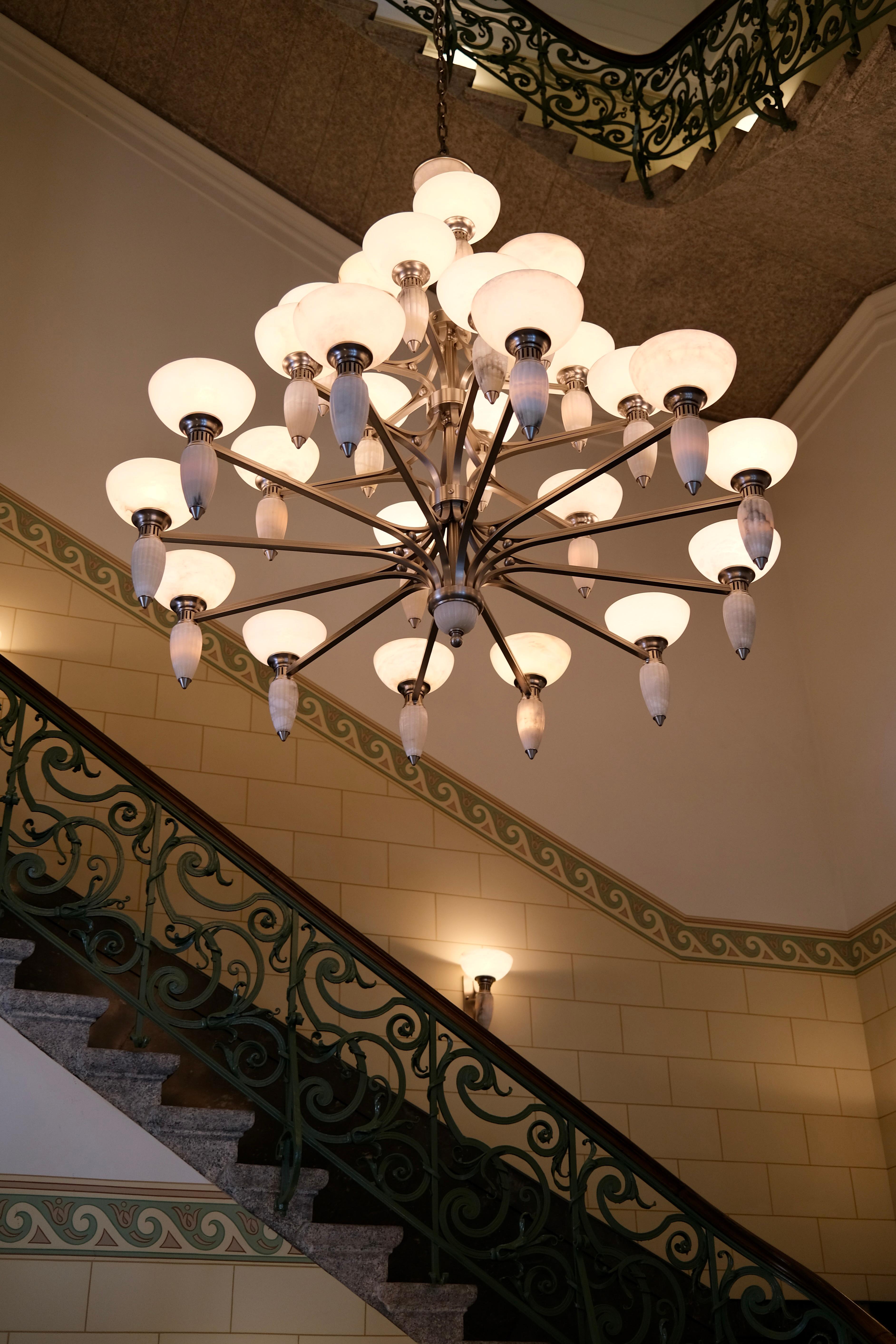 Impressive Art Deco Style Chandelier with Alabaster Bowls and Illuminated Cones In Good Condition For Sale In Ulm, DE