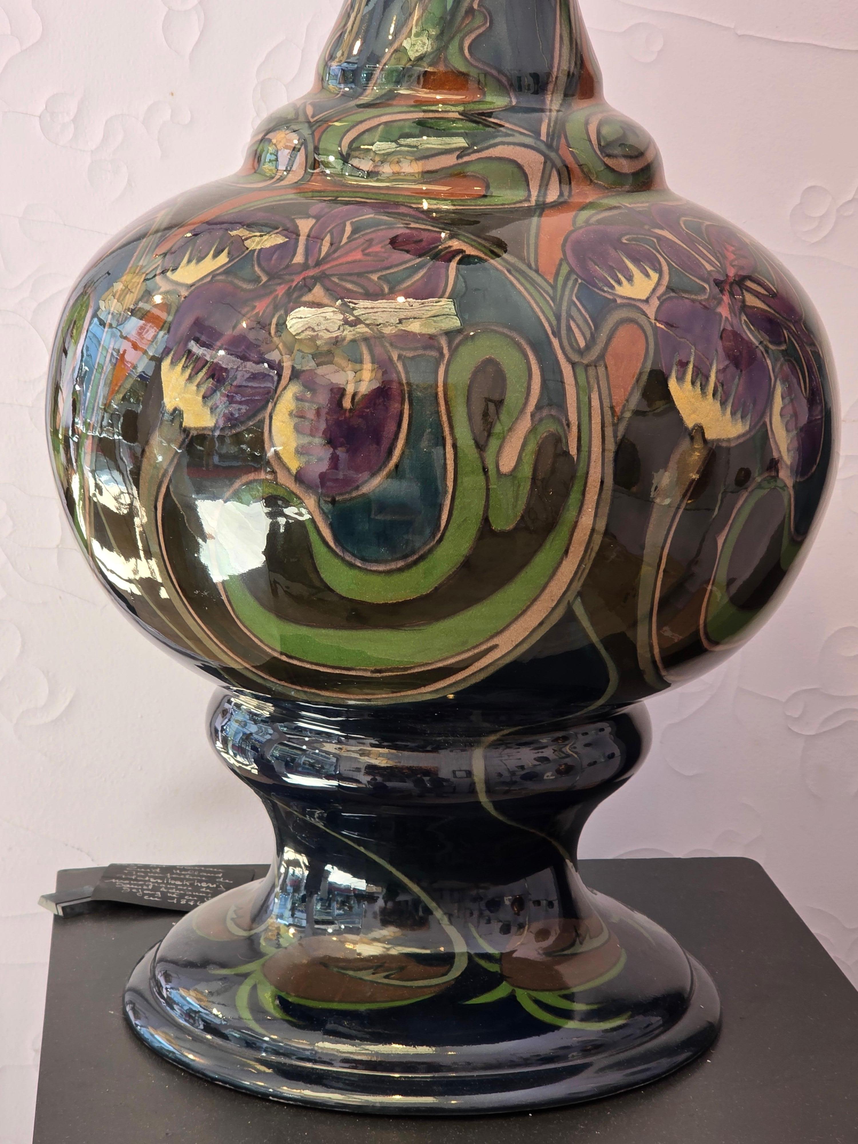 Impressive Art Nouveau Vase, Zuid-Holland Factory, Gouda, Nederlands circa 1900 For Sale 1