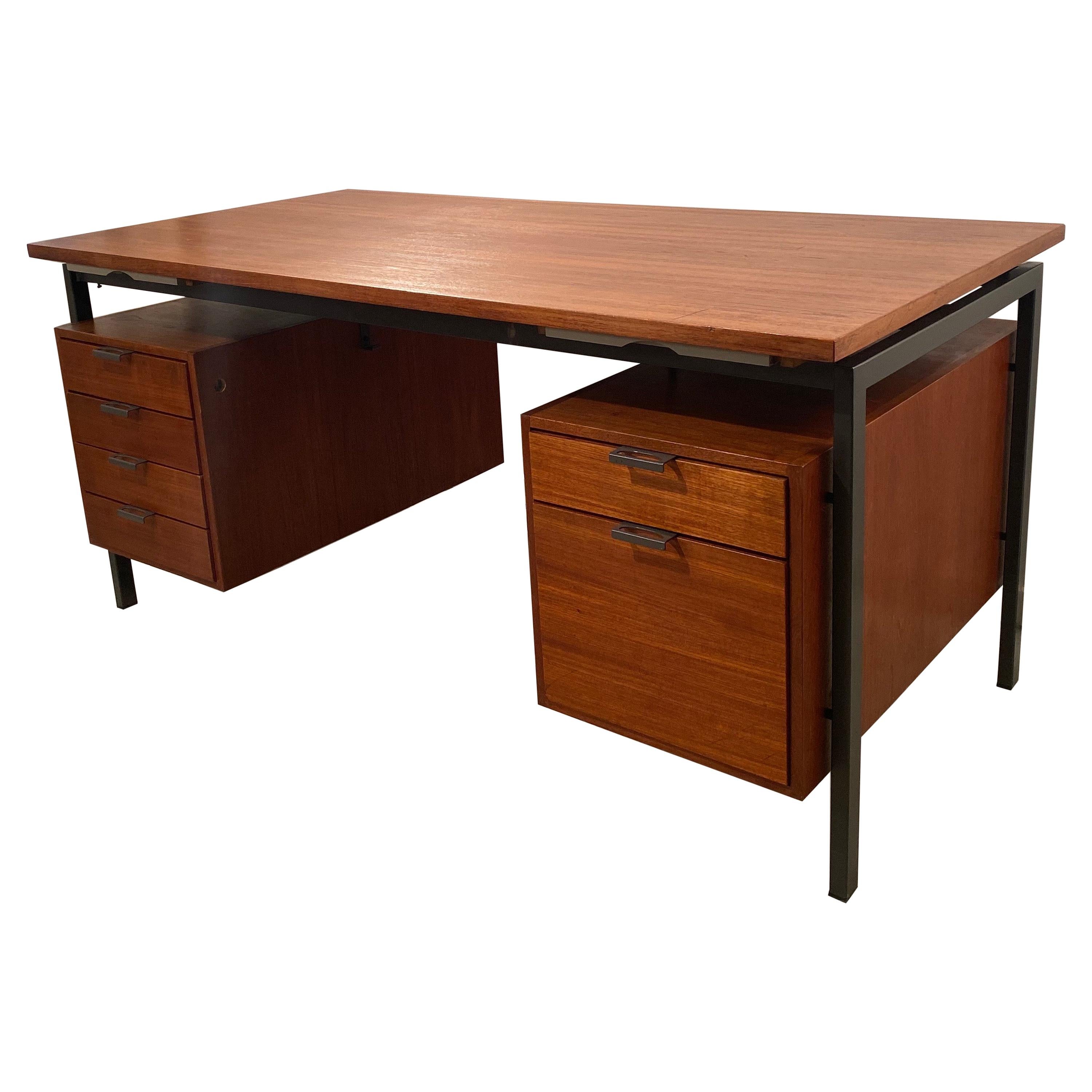 Bauhaus Desks And Writing Tables 23 For Sale At 1stdibs