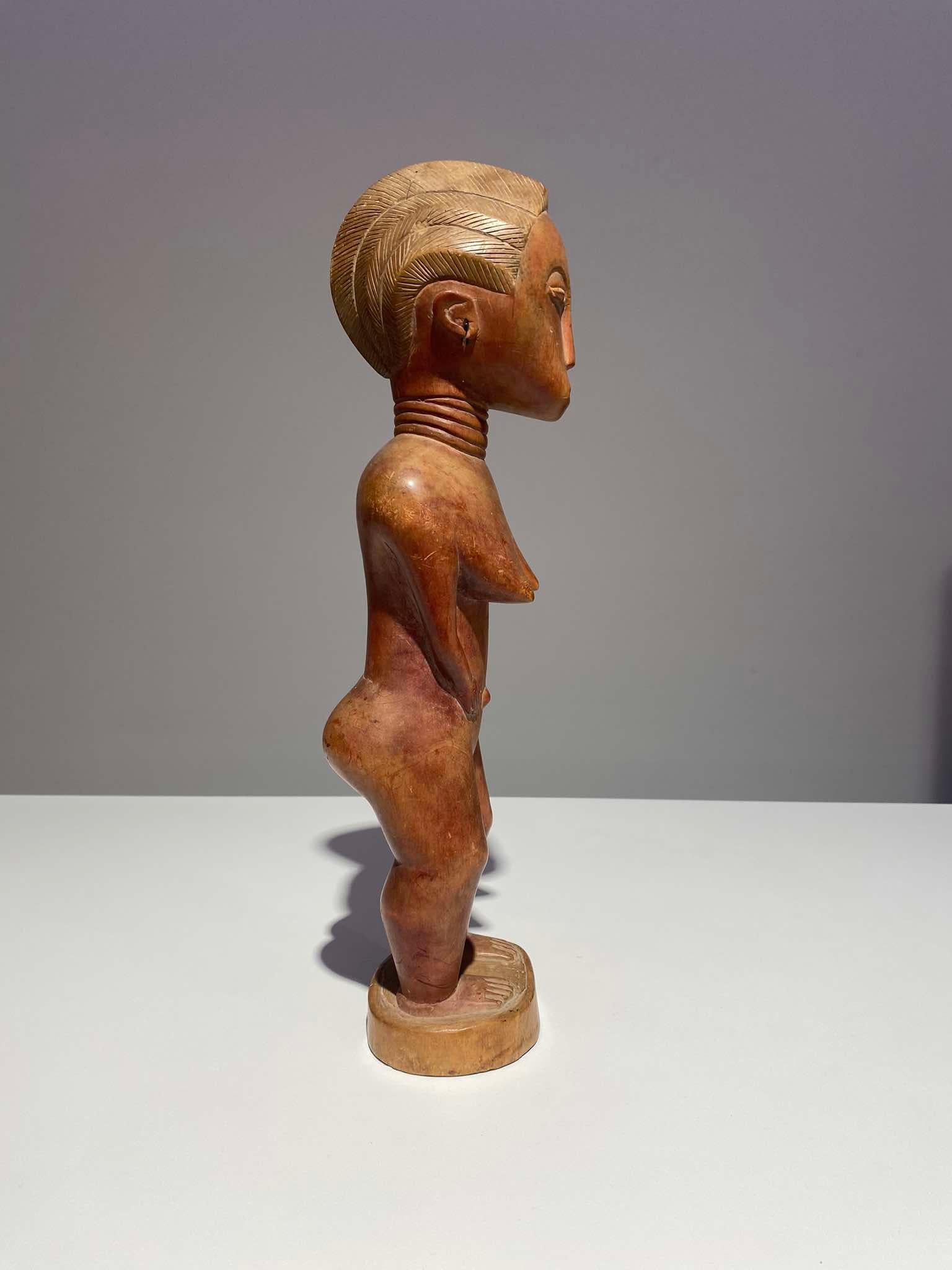 Beeindruckende Baule-Statue Elfenbein Coast Typ Blolo Bla - Burkina Faso - frühes 20. Jahrhundert im Angebot 1
