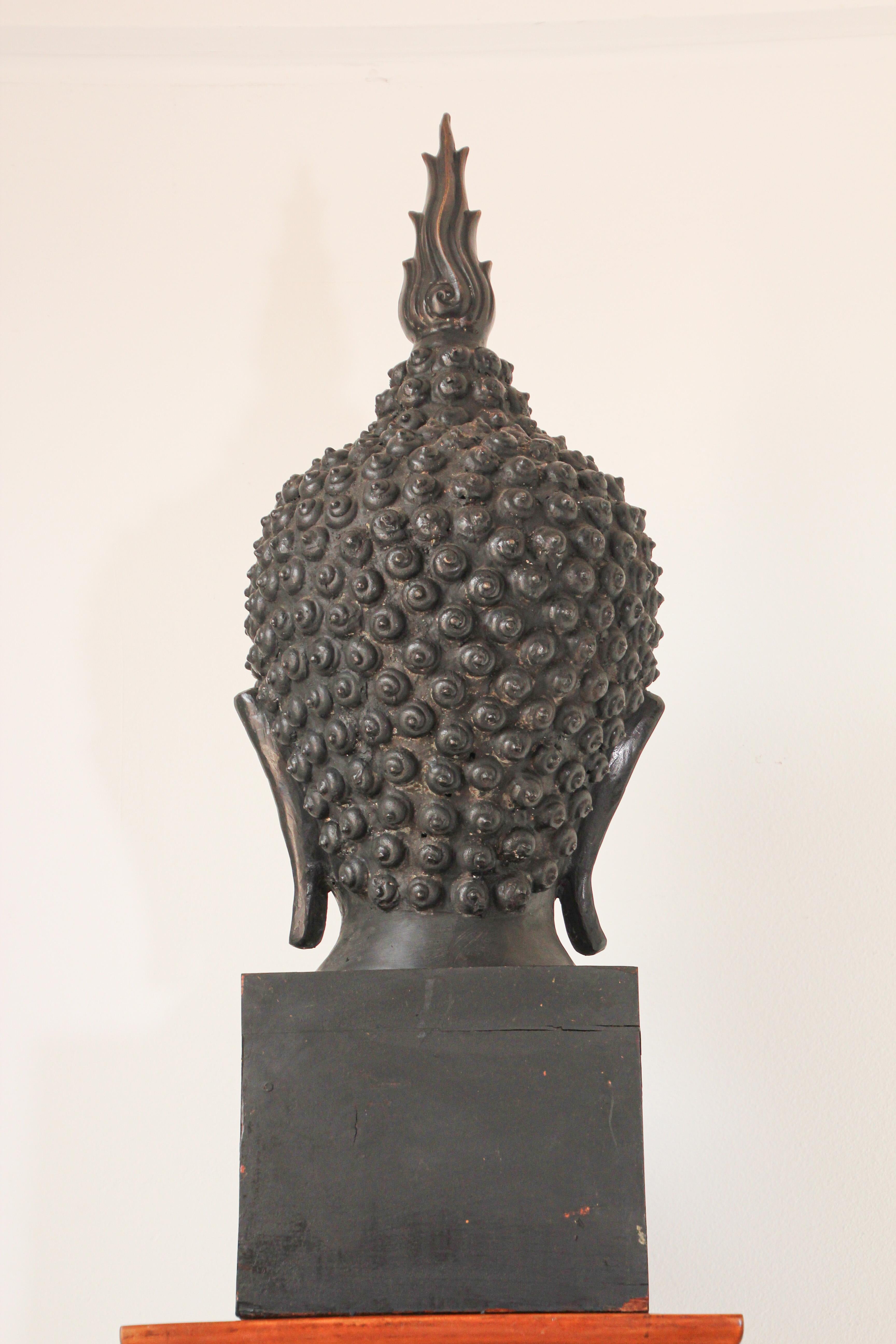 Impressive Bronze Head of Buddha on Pedestal For Sale 2