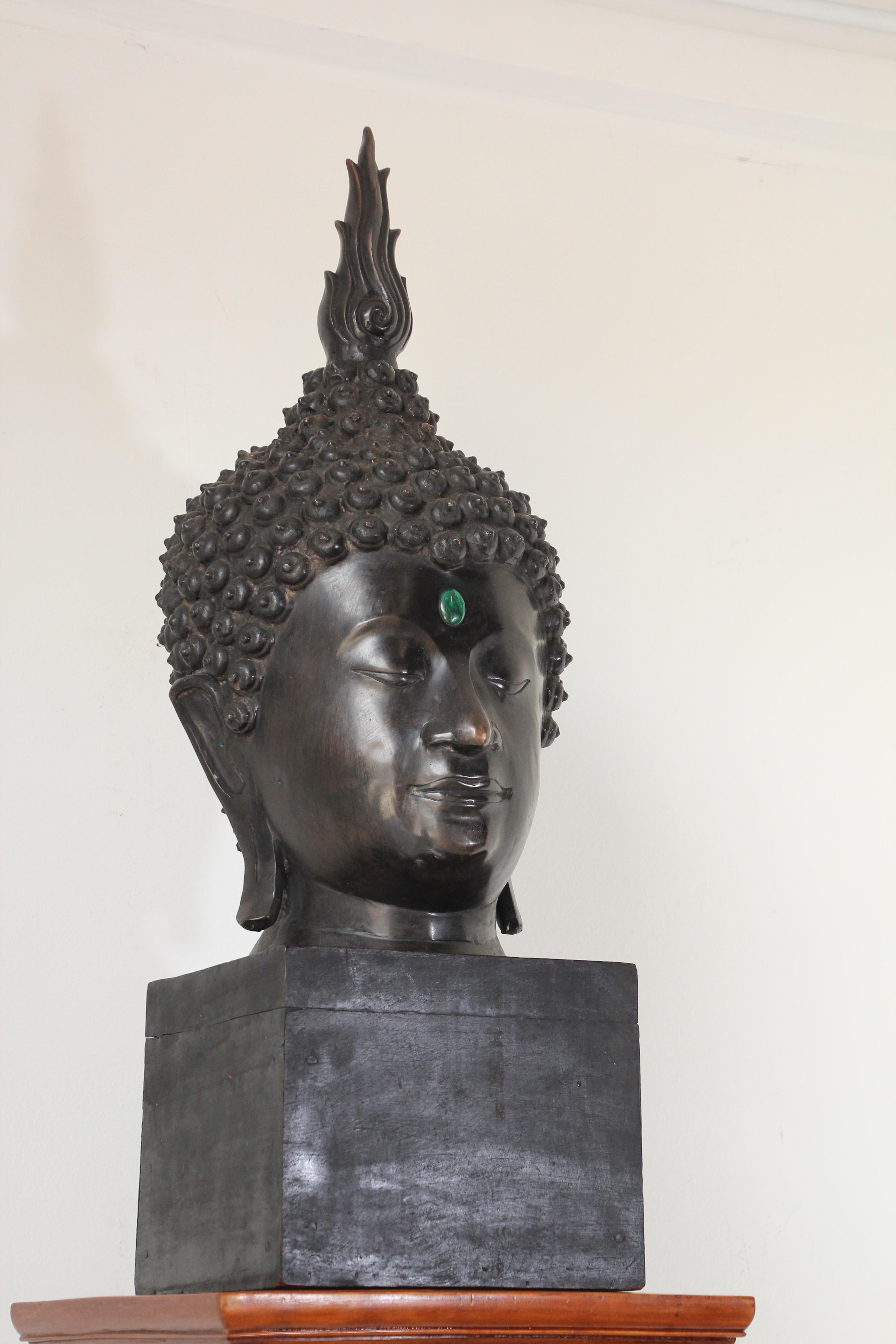 Impressive Bronze Head of Buddha on Pedestal For Sale 4