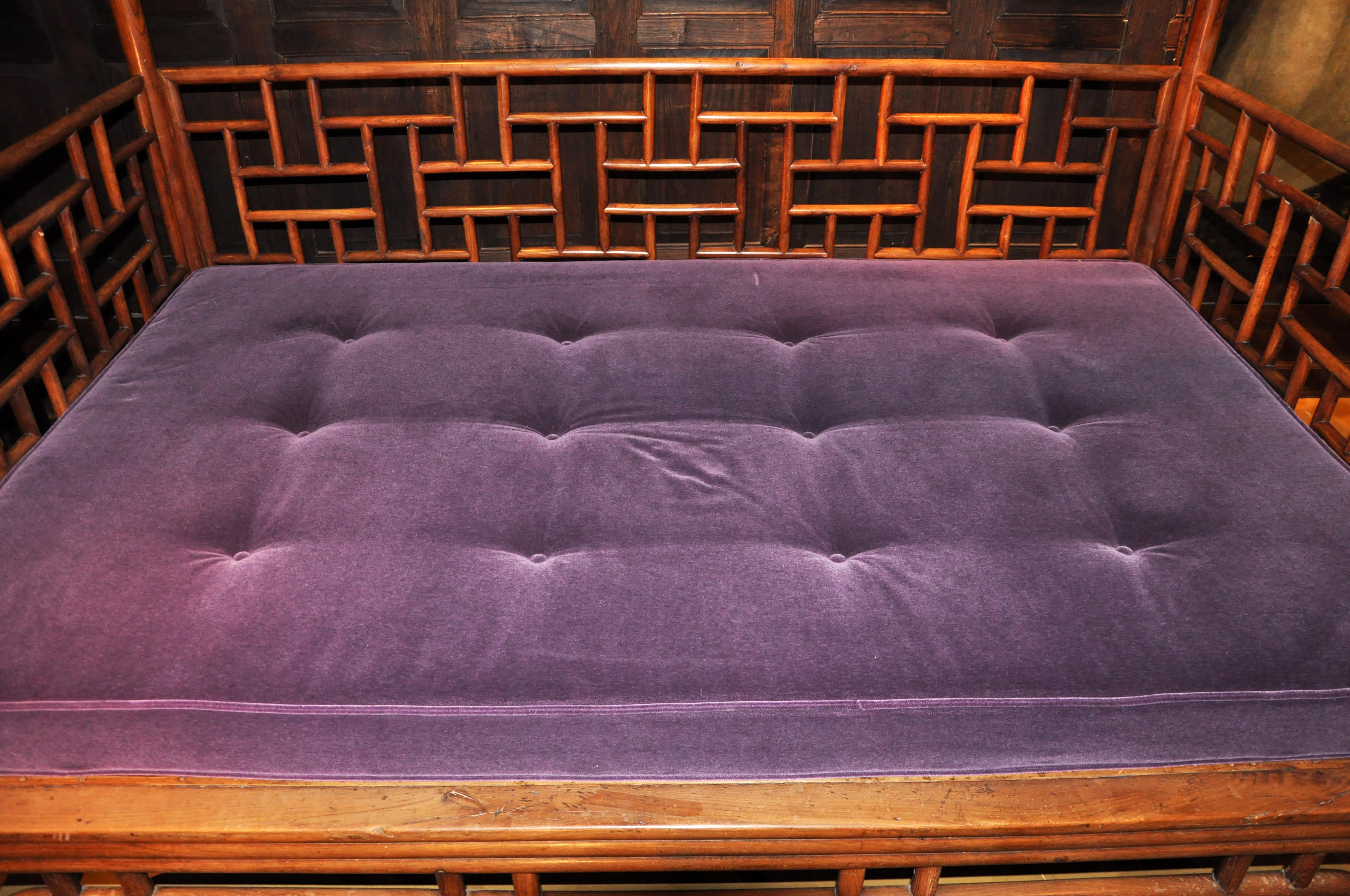 19th Century Impressive Chinese Day Bed