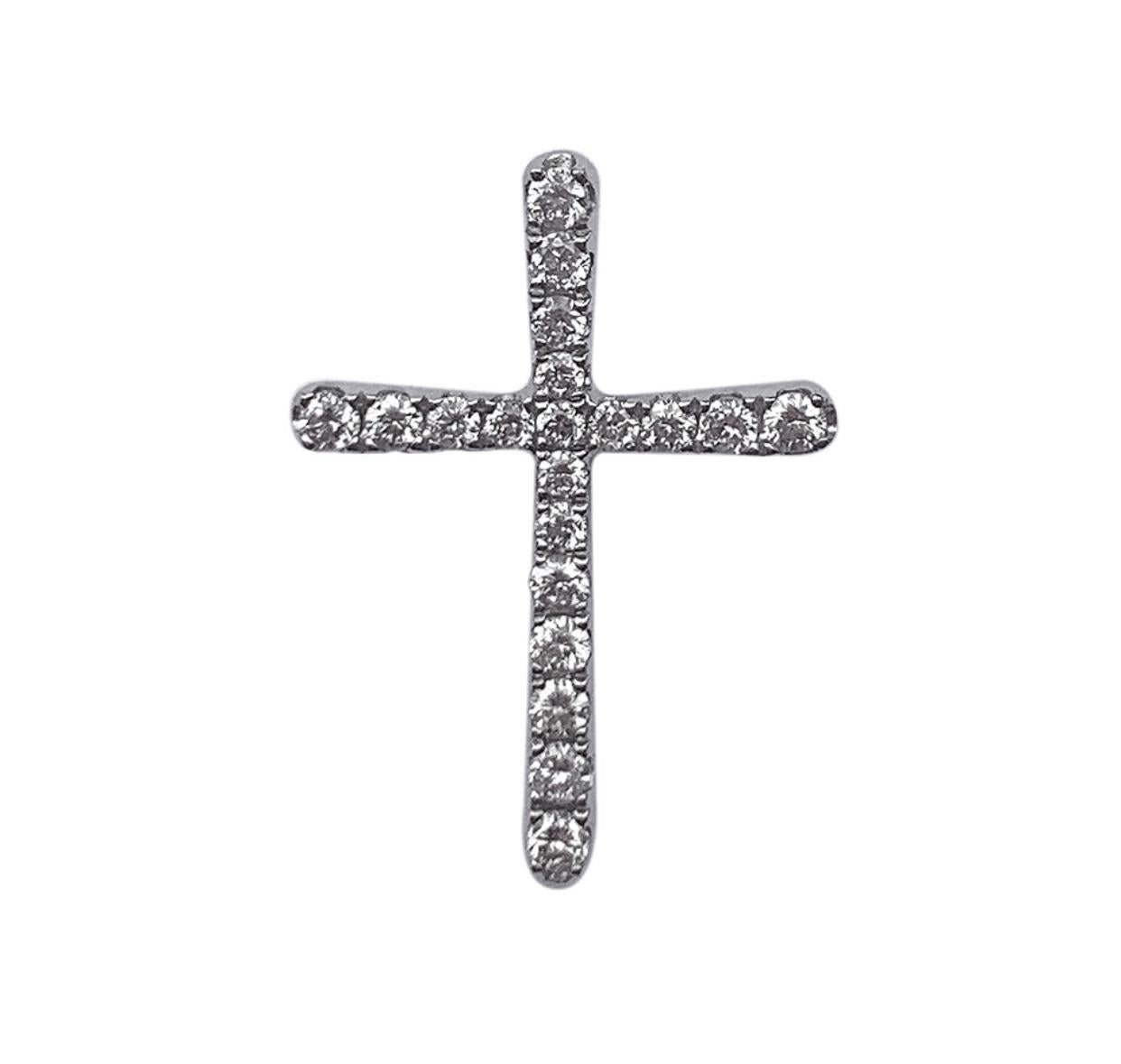 Round Cut Impressive Classic White Diamond White Gold 18 Karat Cross Pendant For Sale