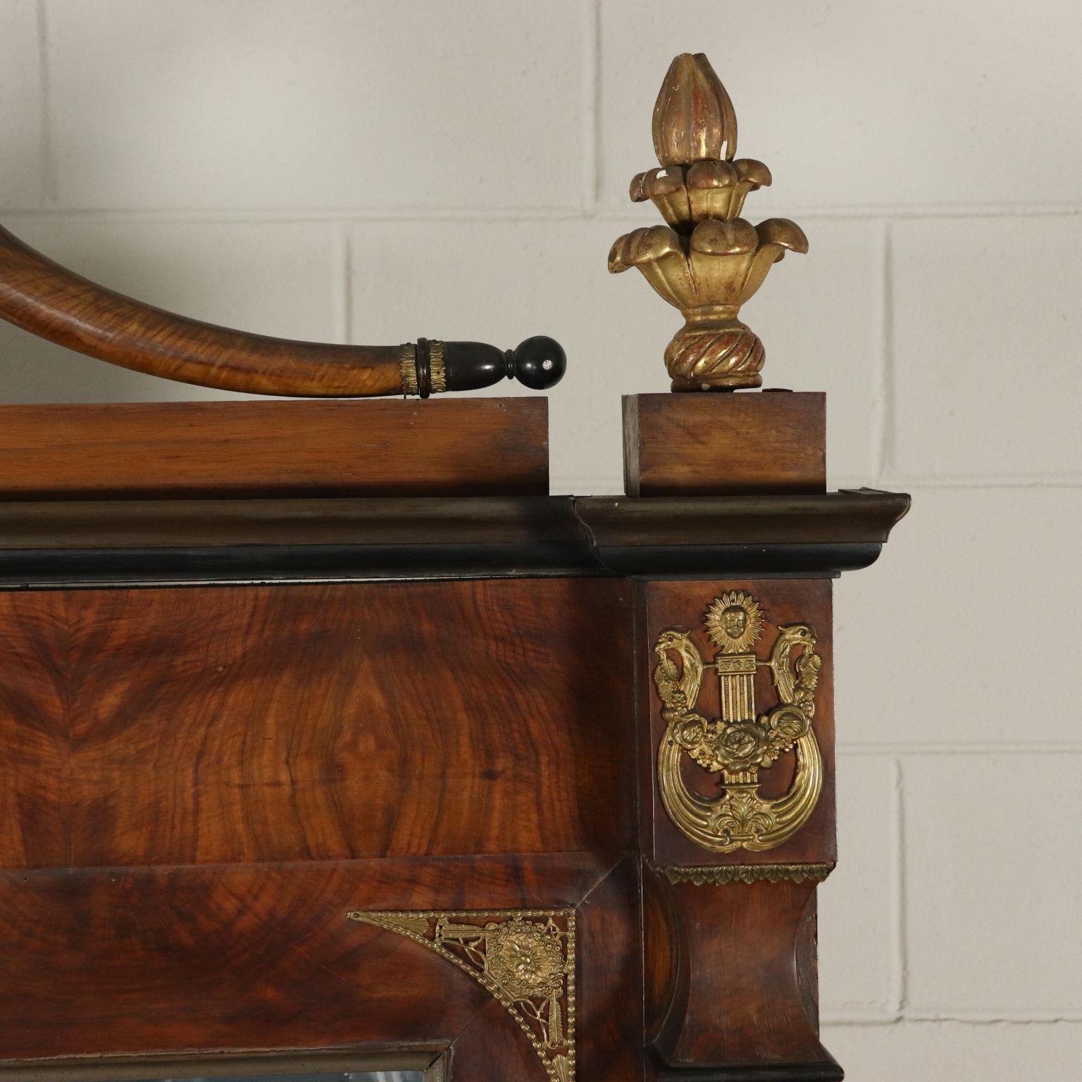 Impressive Console with Mirror, Italy, Second Quarter of the 1800s In Fair Condition In Milano, IT