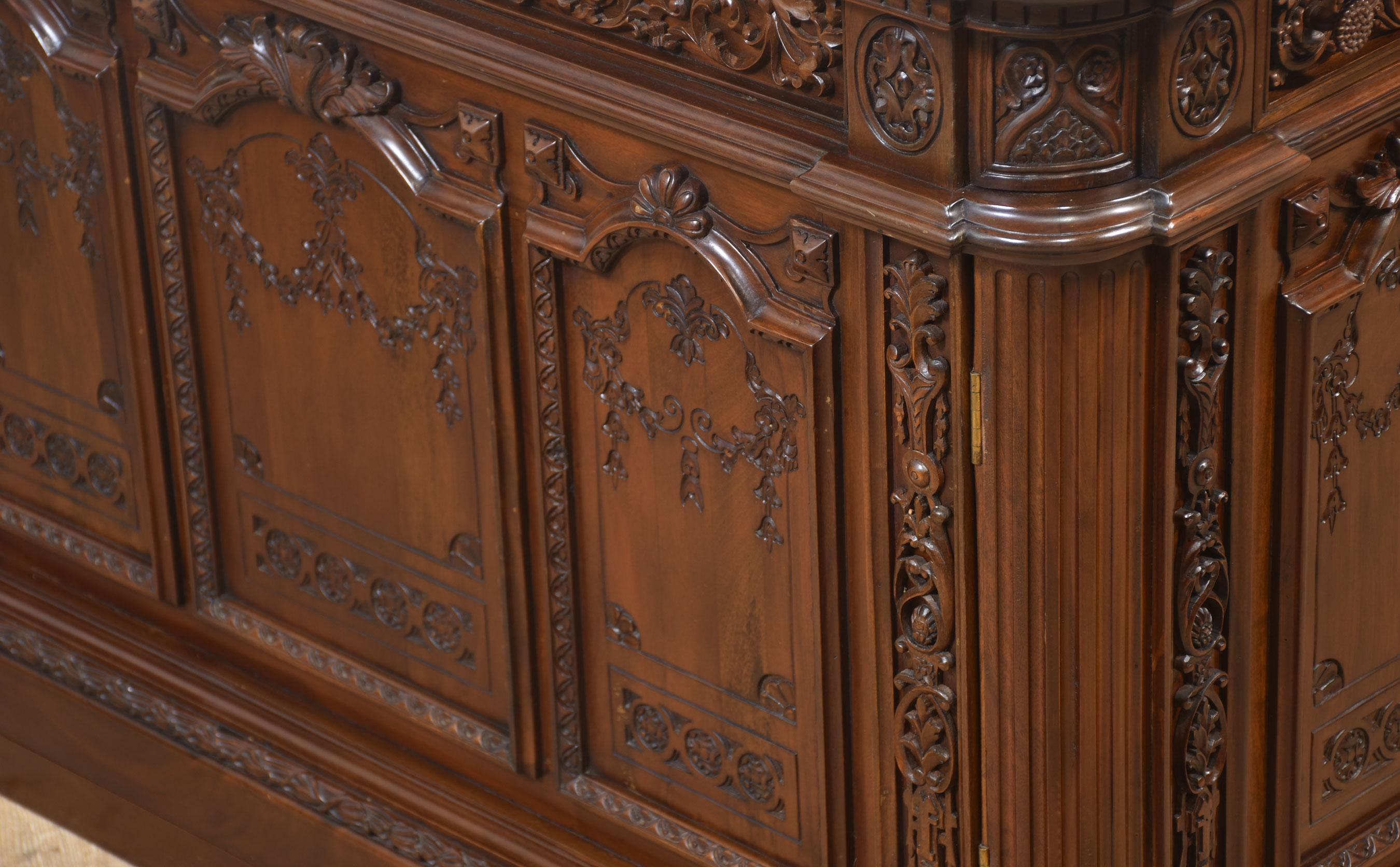 Beeindruckendes Exemplar von The Resolute desk im Angebot 9