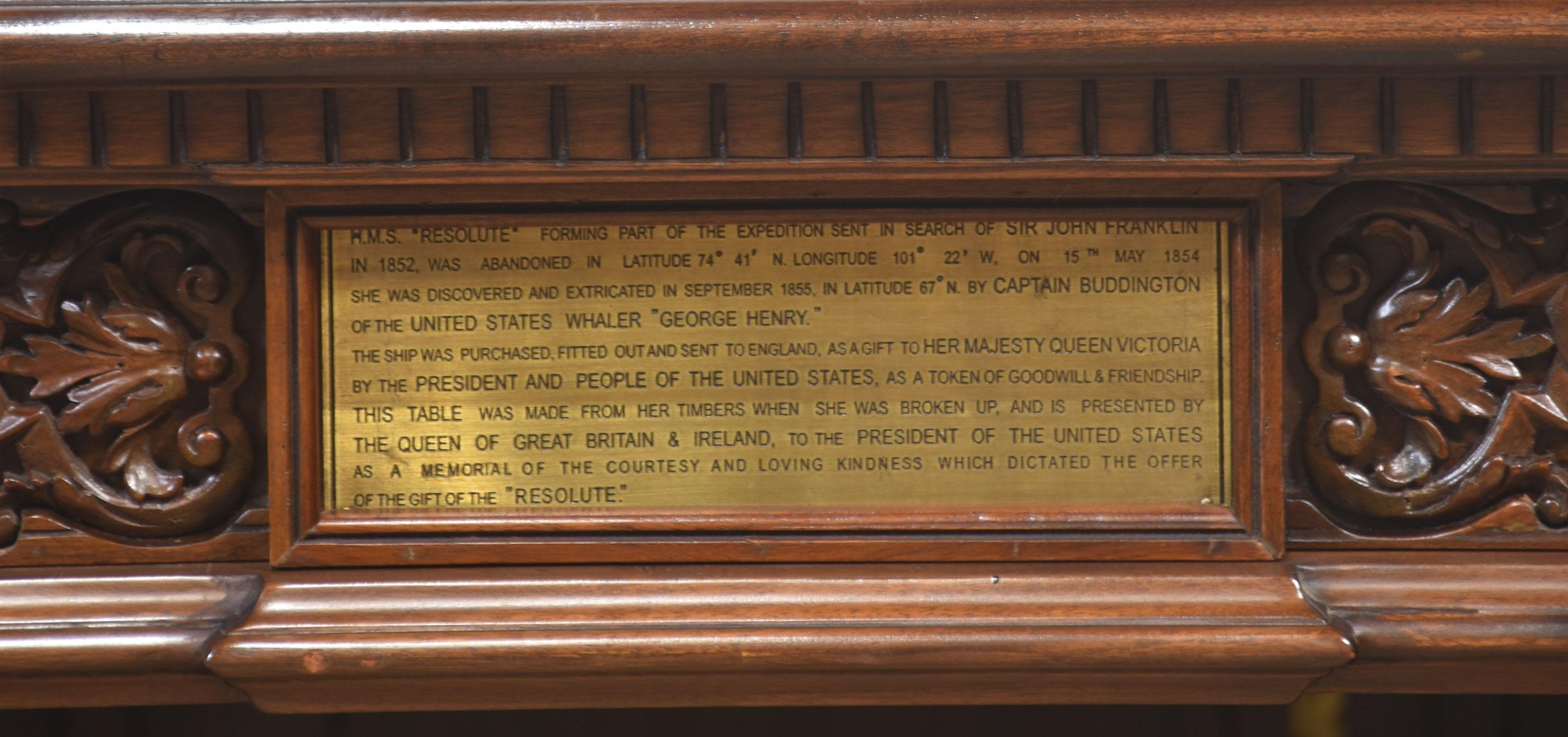 Beeindruckendes Exemplar von The Resolute desk im Angebot 13