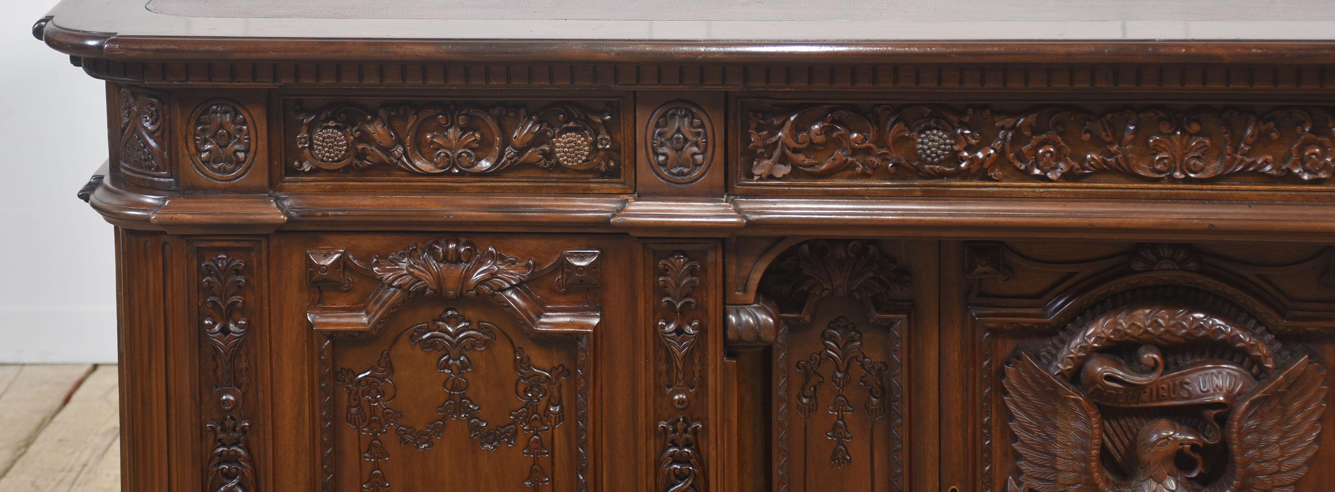Beeindruckendes Exemplar von The Resolute desk im Zustand „Gut“ im Angebot in Cheshire, GB