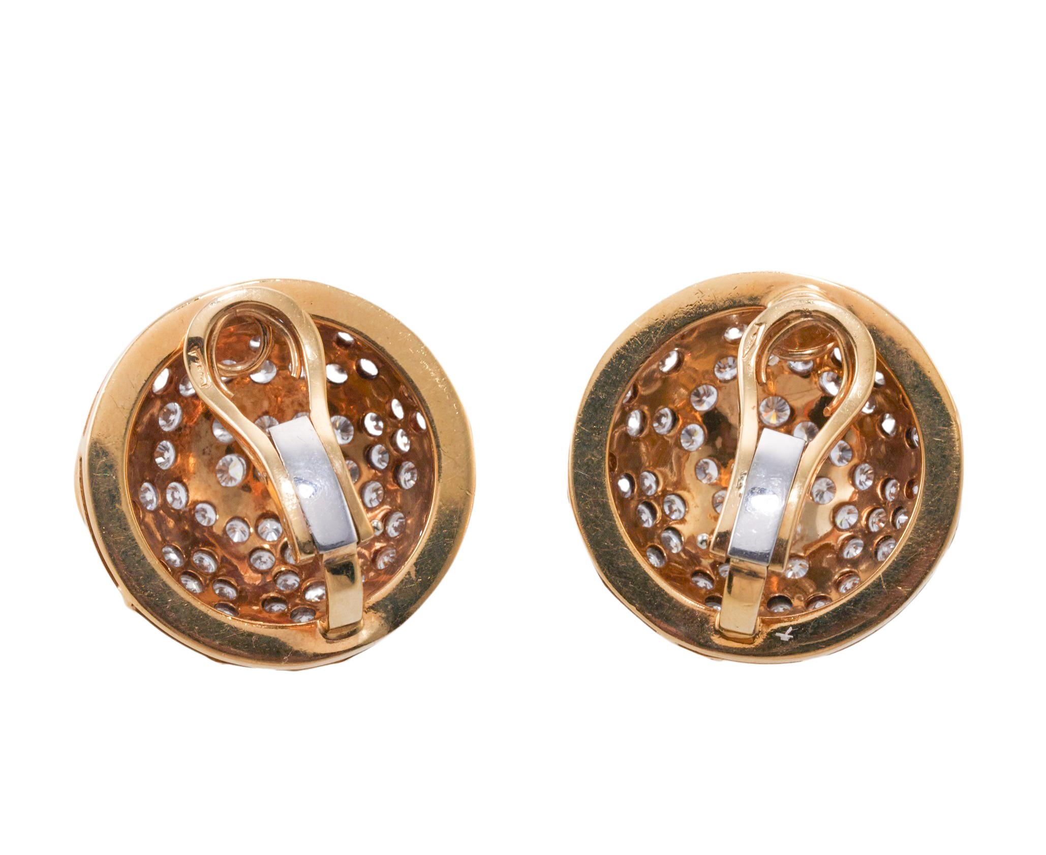 Impressive Diamond Gold Button Earrings In Excellent Condition For Sale In New York, NY