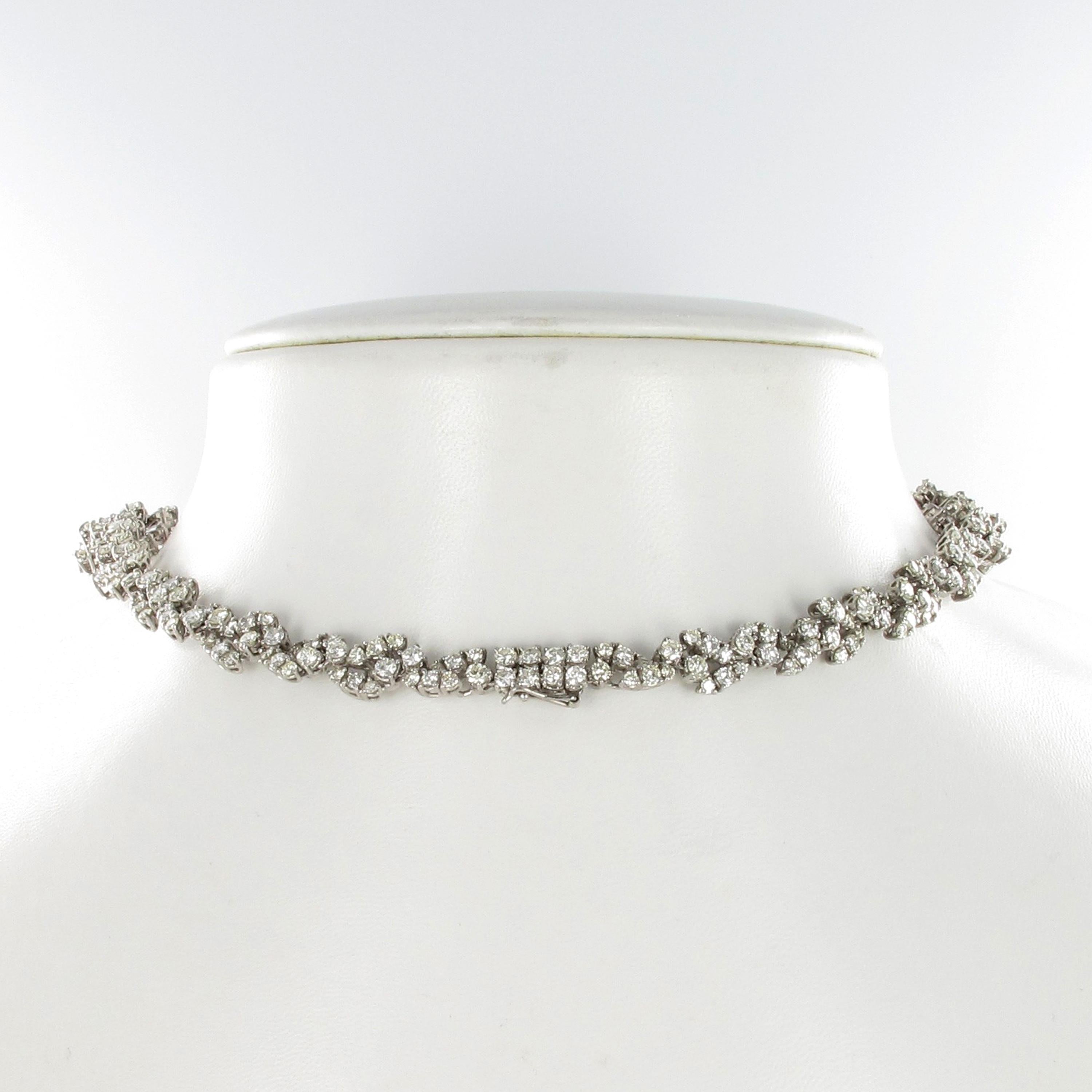 Beeindruckende Diamant-Halskette aus Weißgold 18 Karat im Zustand „Gut“ im Angebot in Lucerne, CH