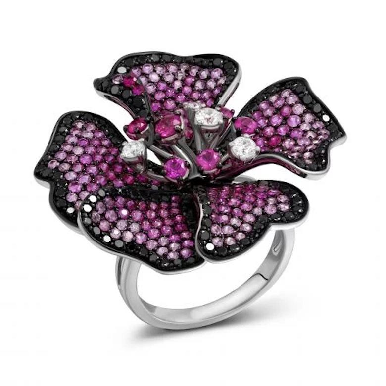 Baguette Cut Impressive Diamond Pink Sapphire Flower White 18k Gold Ring for Her For Sale