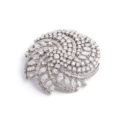 Impressionante spilla con diamante in oro bianco