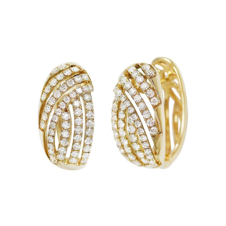 Round Cut Impressive Diamond Yellow Gold Ring For Sale