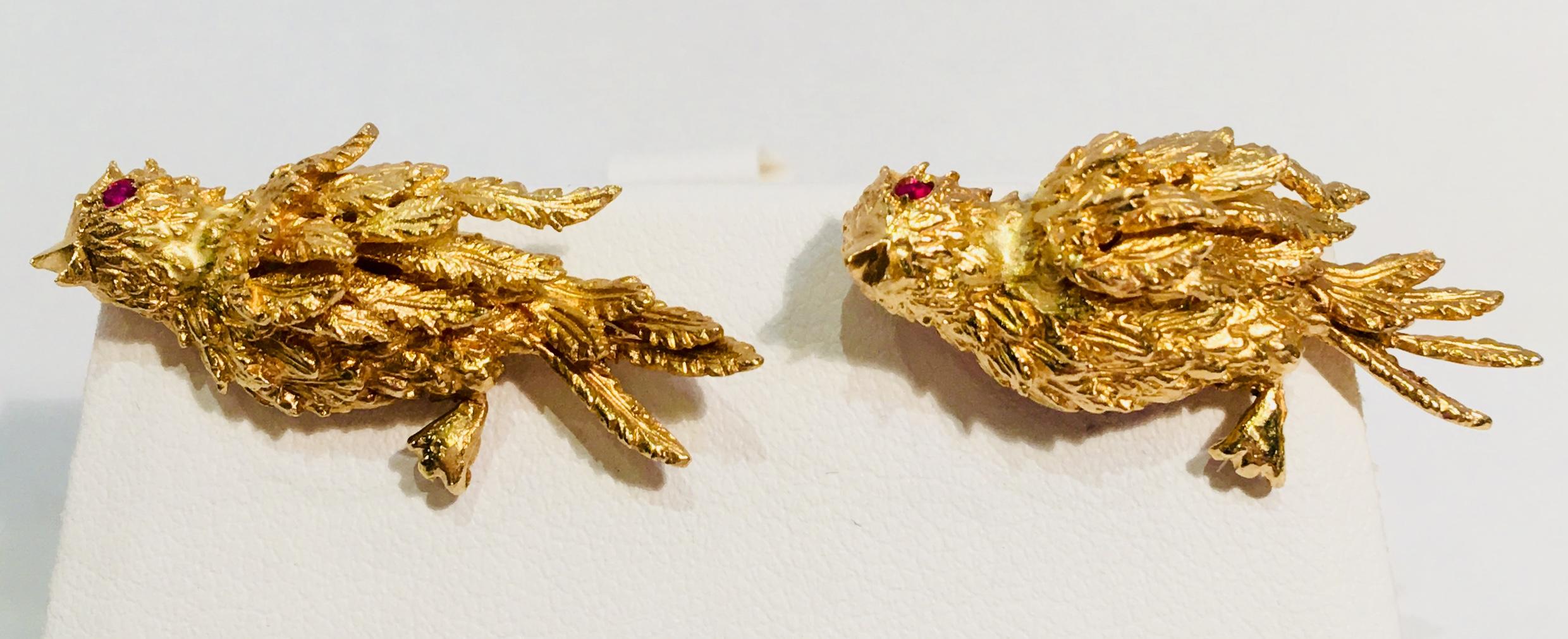 Round Cut Impressive Eagle Cufflinks Bird with Ruby Eye Textured 14 Karat Gold Midcentury