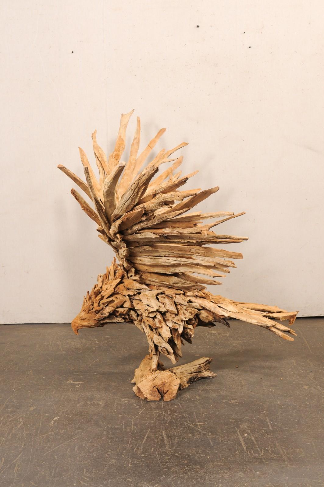 Impressionante scultura in legno d'aquila (oltre 6 piedi di apertura delle ali) in vendita 5