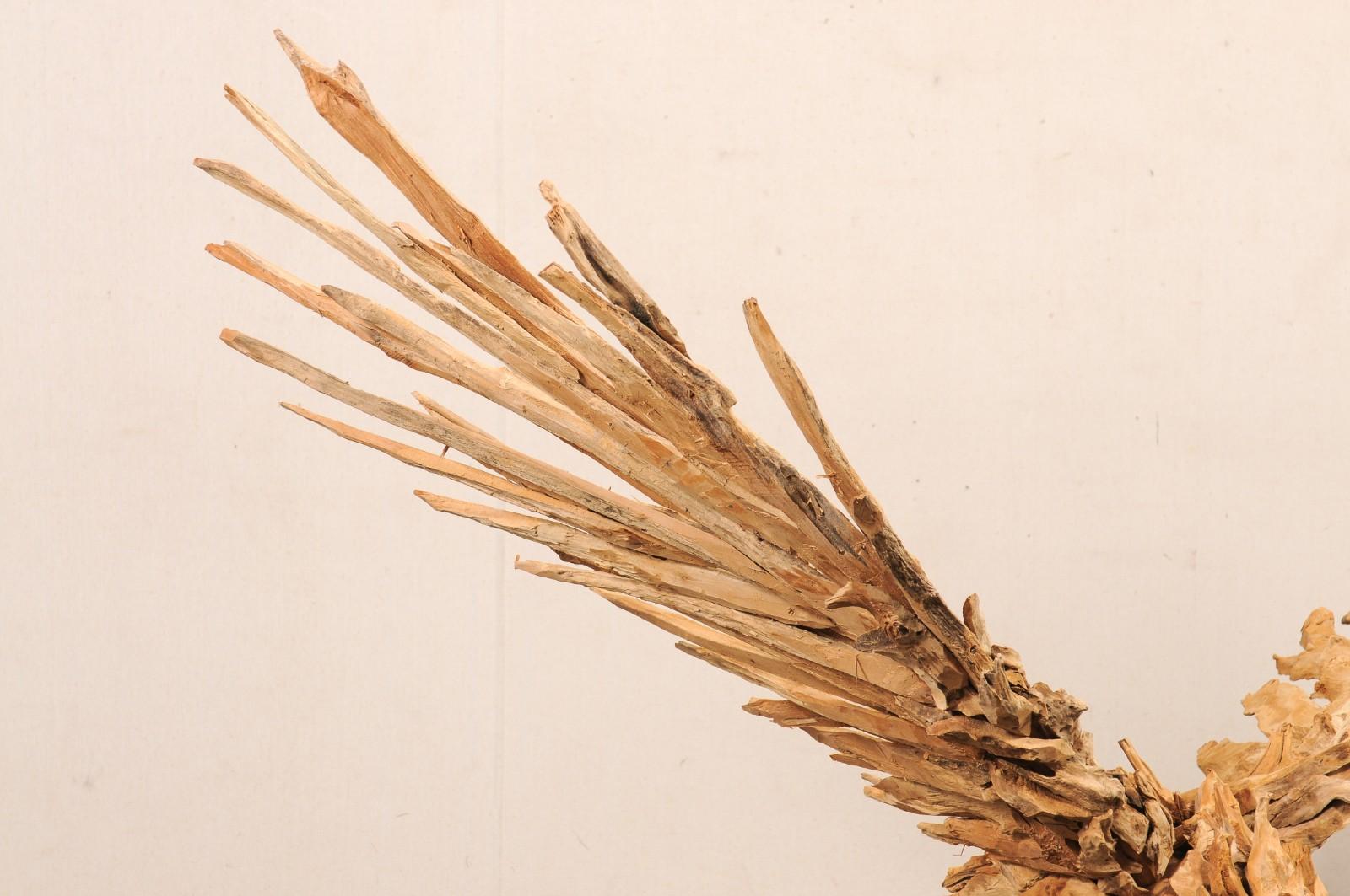 Intagliato a mano Impressionante scultura in legno d'aquila (oltre 6 piedi di apertura delle ali) in vendita