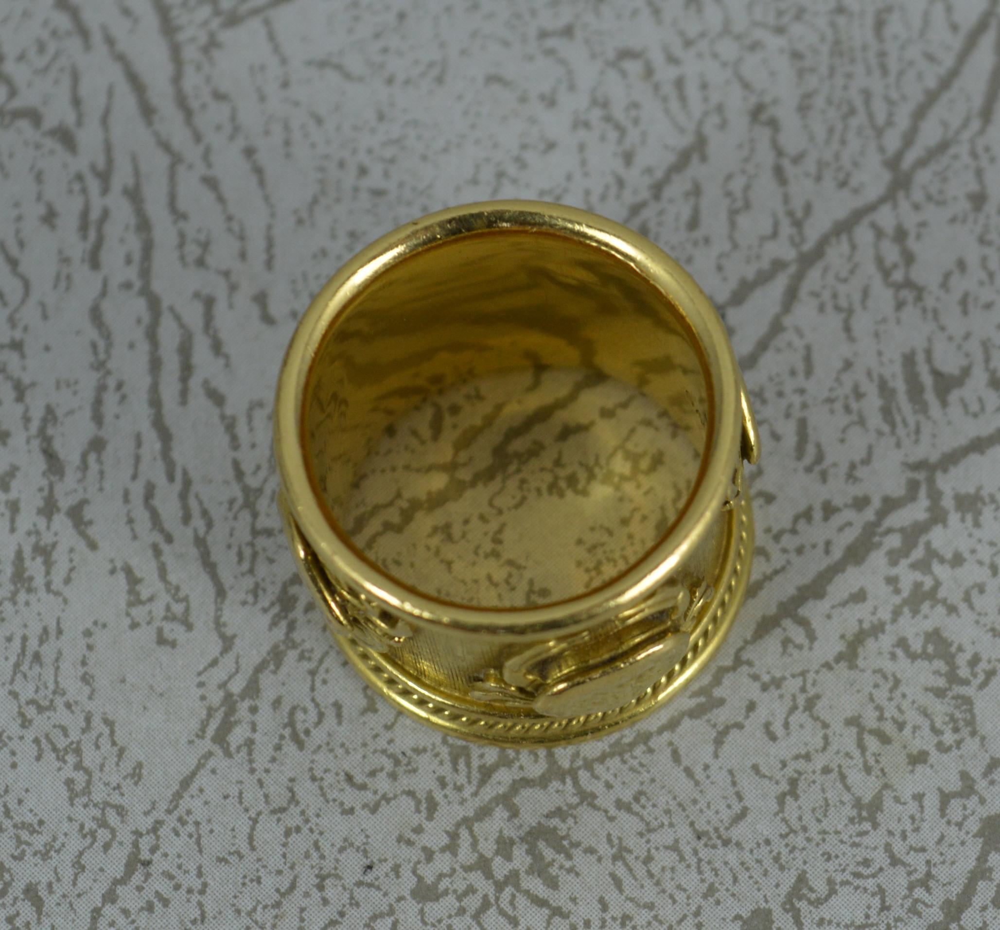 Women's Impressive Elizabeth Gage 18ct Gold Crab Zodiac Sign Band Ring