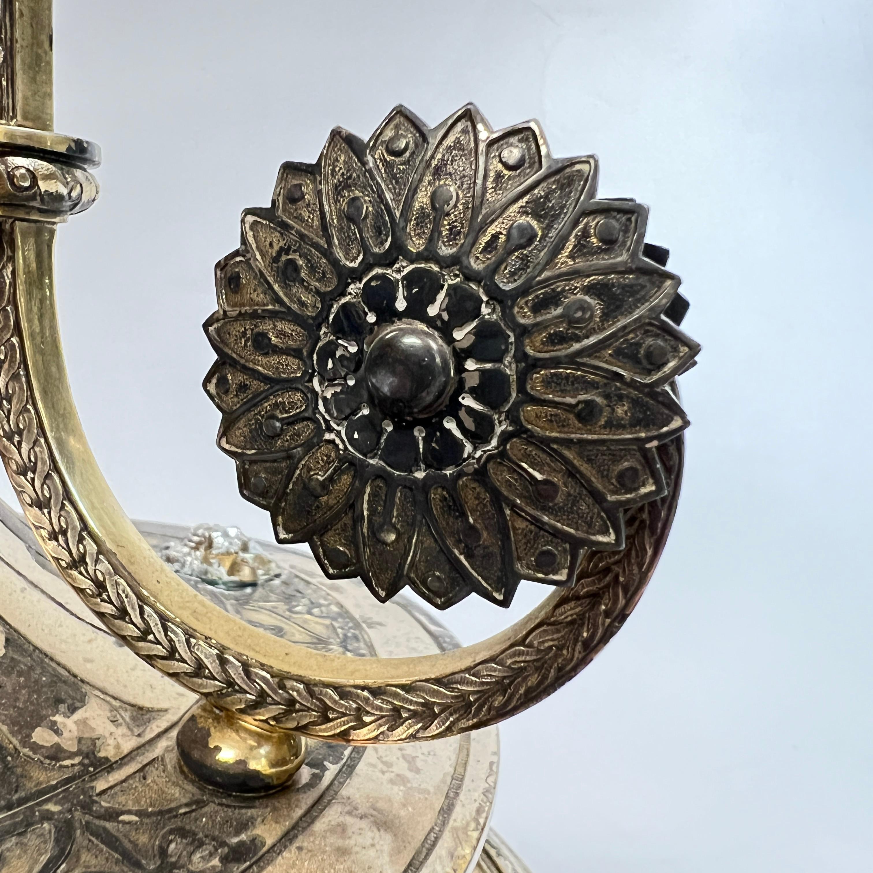 Impresionante centro de mesa Elkington de plata y cristal tallado de estilo eduardiano Chapado en plata en venta