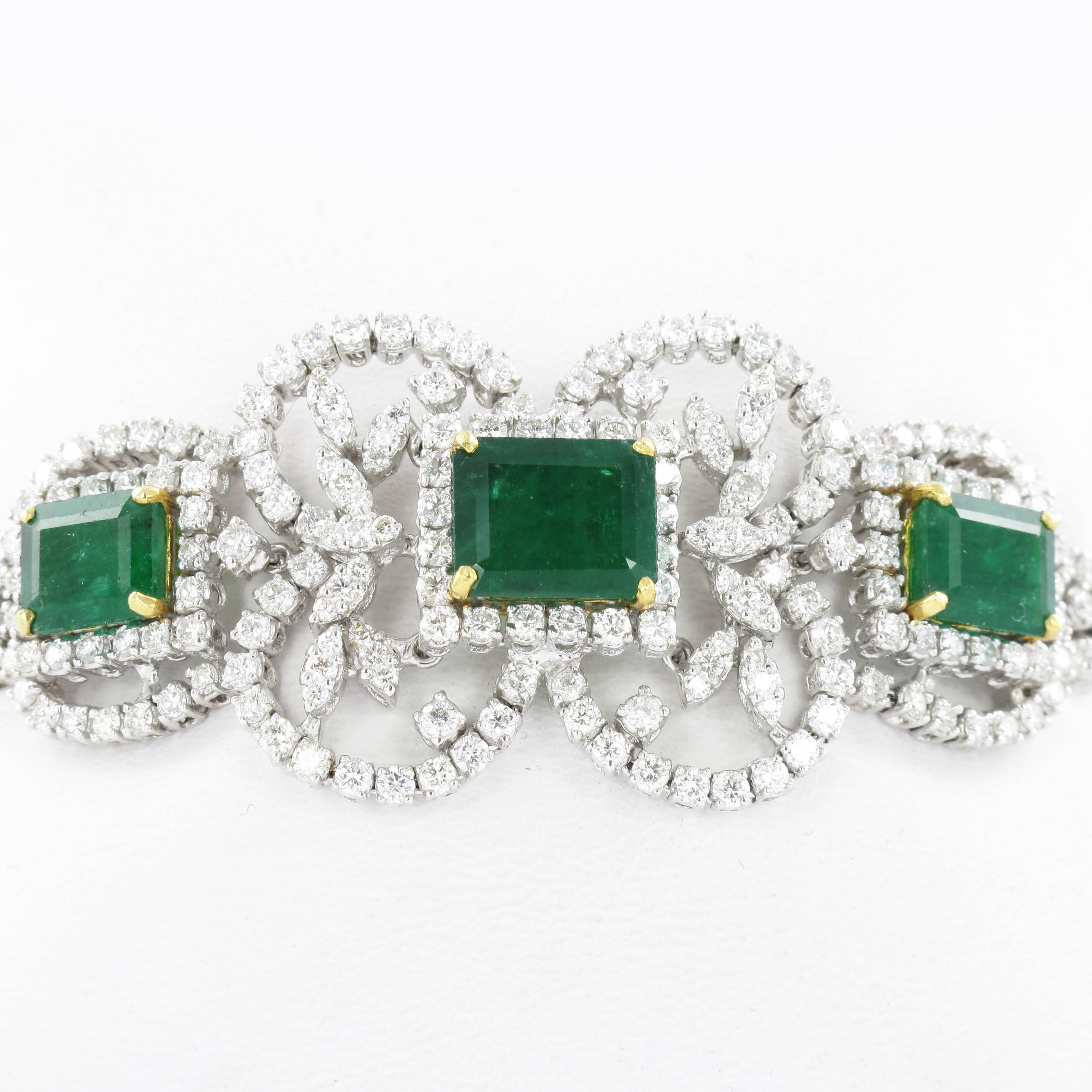Impressive Emerald and Diamond Parure in White Gold 2