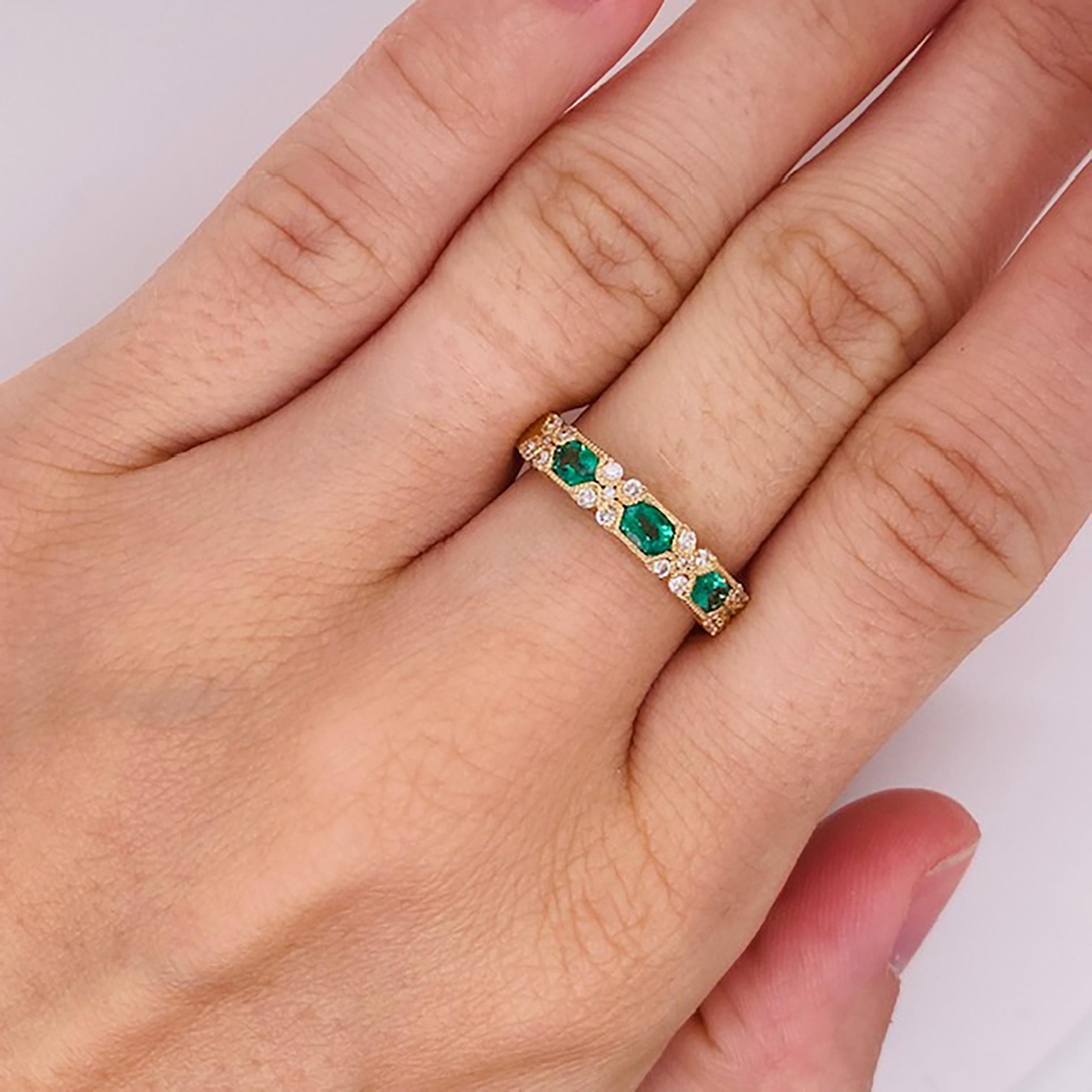 For Sale:  Impressive Emerald Band W Diamonds in Ring 3/4 Carat Emerald Ring, Sizable 2