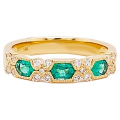 Impressive Emerald Band W Diamonds in Ring 3/4 Carat Emerald Ring, Sizable