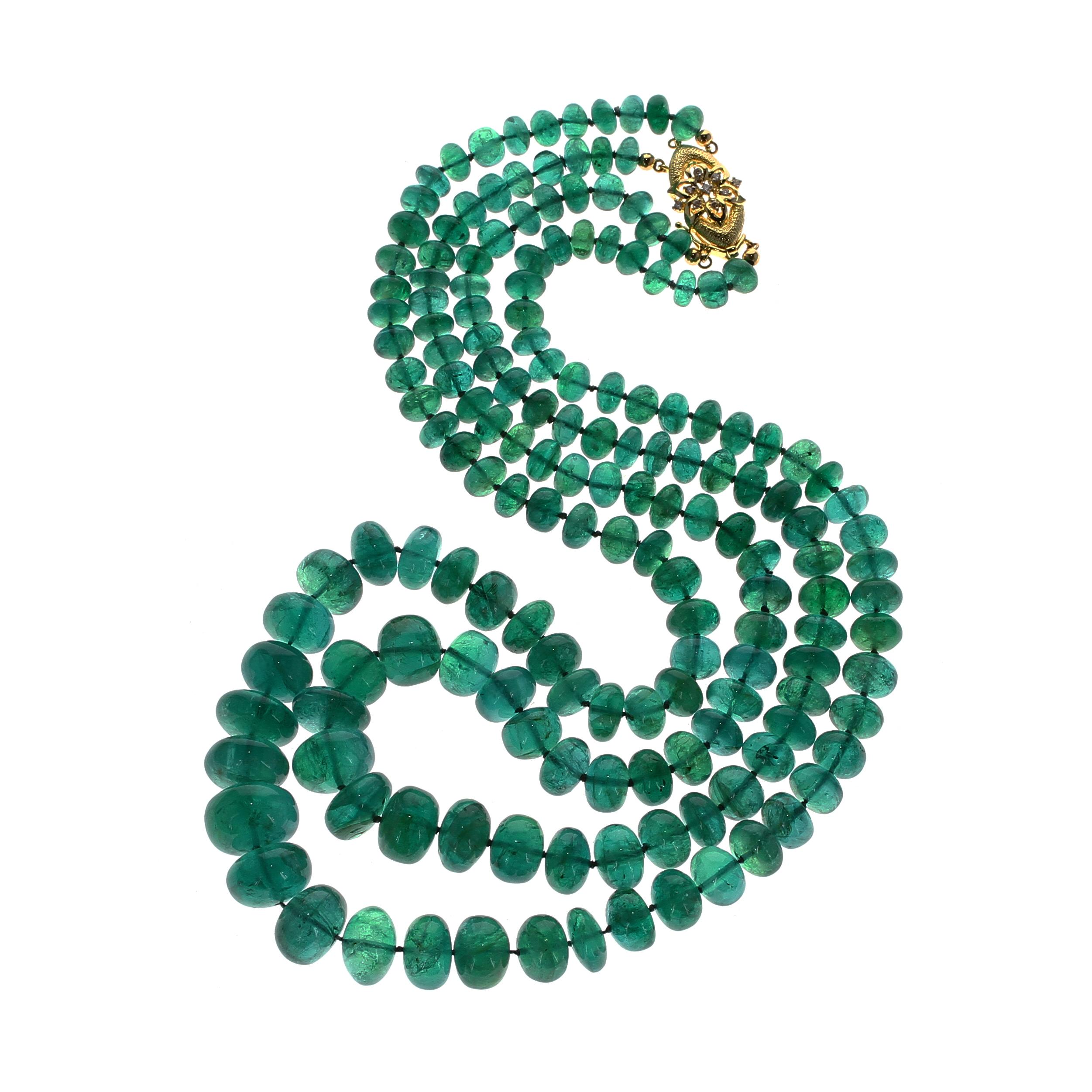 Beeindruckende Smaragdperlen-Halskette aus Gelbgold im Zustand „Hervorragend“ im Angebot in New York, NY