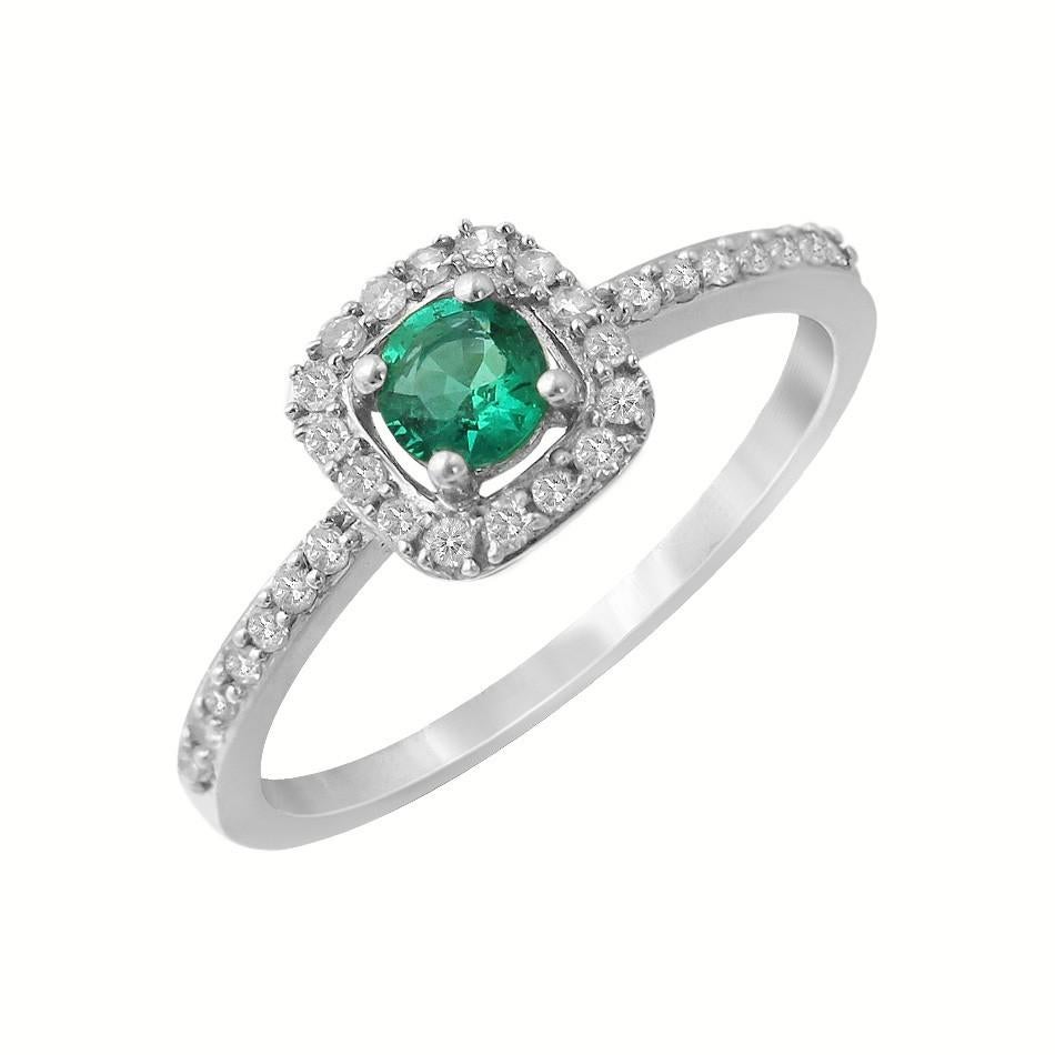 Round Cut Impressive Emerald Diamond White Gold Ring For Sale