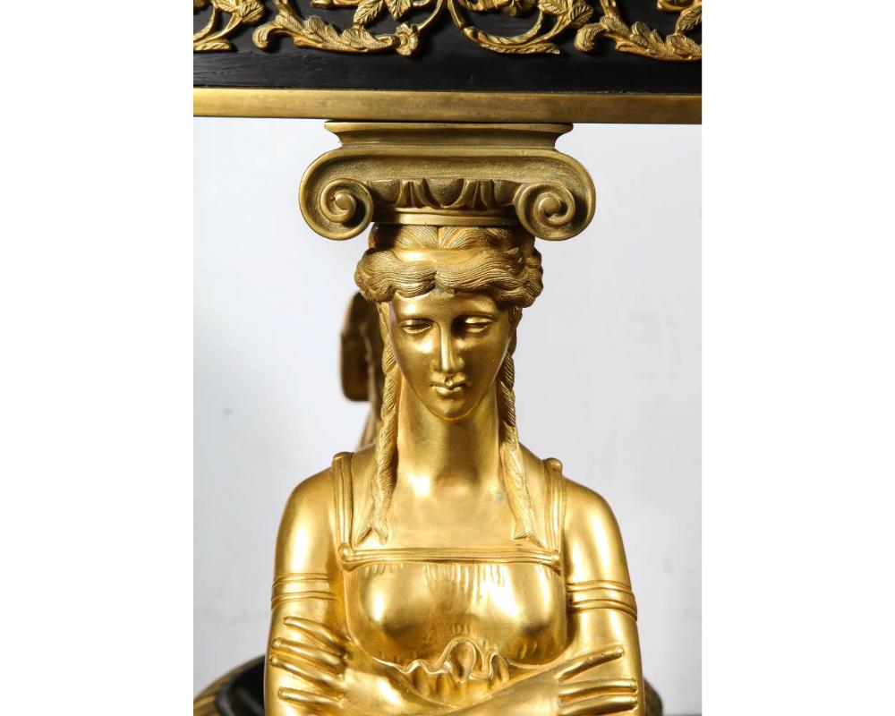 Impressionnante table centrale de style Empire en malachite et bronze doré d'après Desmalter en vente 11