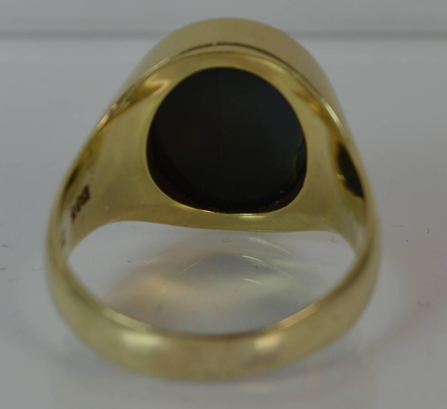 Impressive Family Crest Agate Intaglio Seal 14 Carat Gold Signet Ring 1