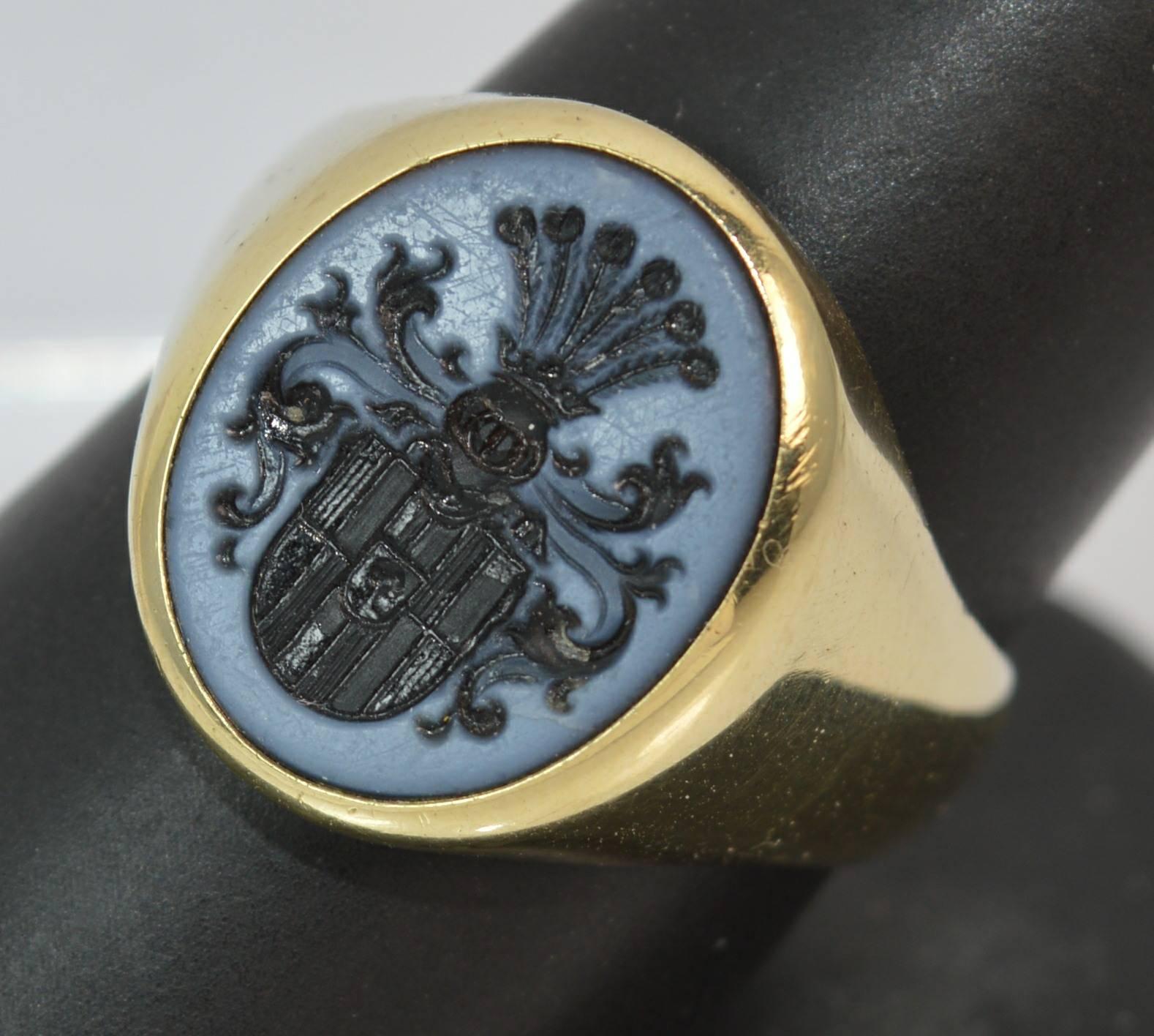 Impressive Family Crest Agate Intaglio Seal 14 Carat Gold Signet Ring 5