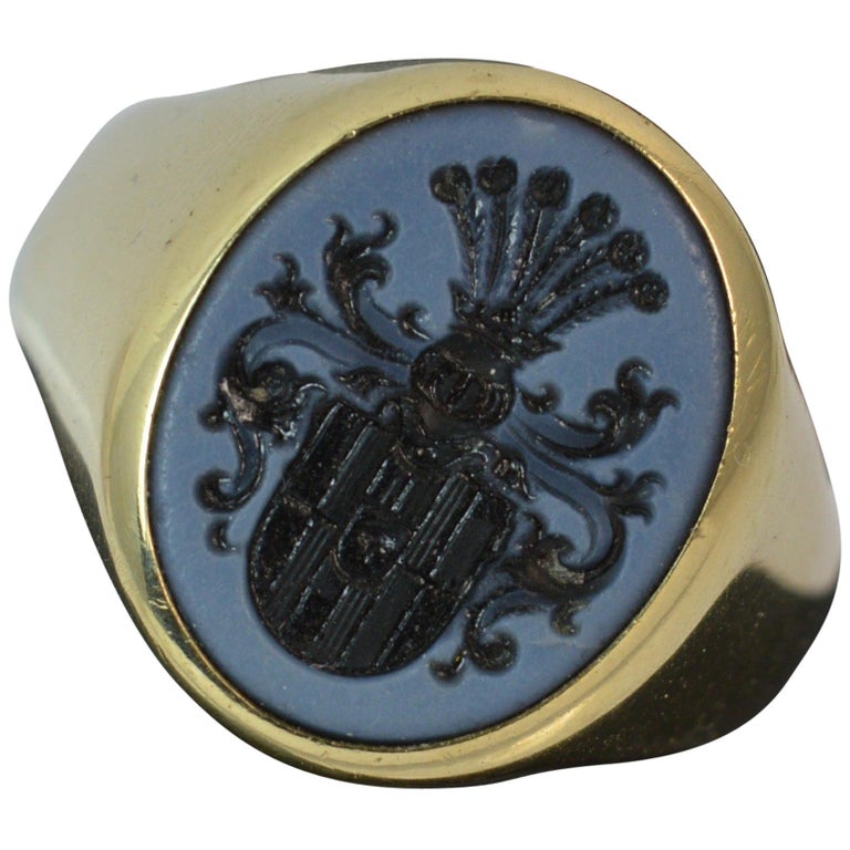 Impressive Family Crest Agate Intaglio Seal 14 Carat Gold Ring