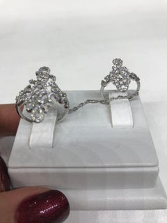 Impressive Fine Jewelry White Diamond Gold Ring
